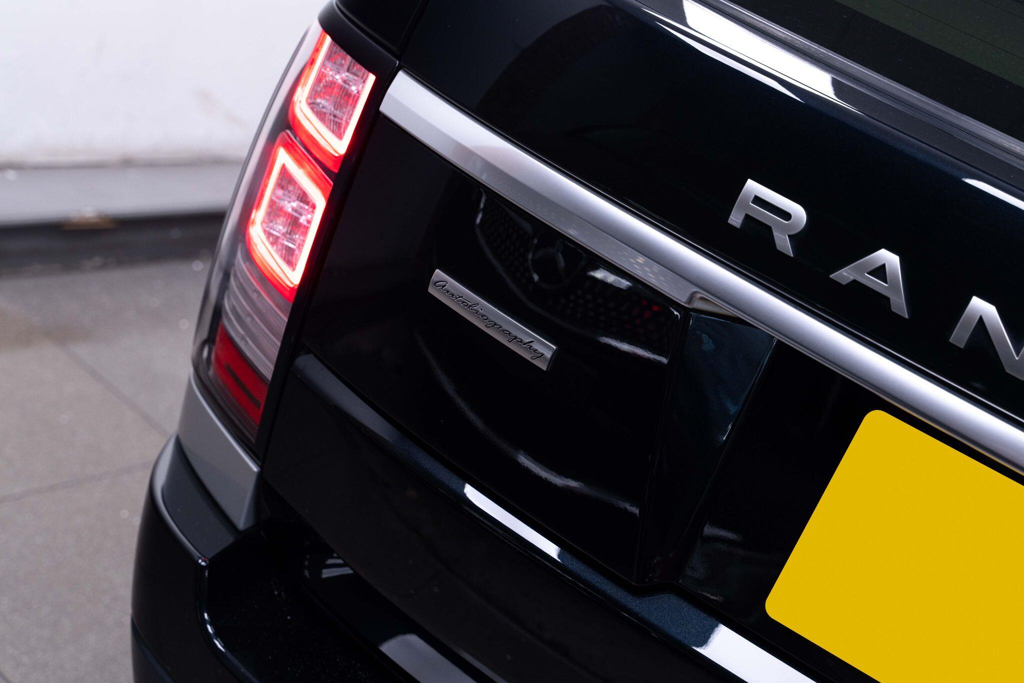 Land Rover Range Rover 5.0 P525 V8 Autobiography Auto 4WD Euro 6 (s/s) 5dr 5dr Automatic 2025