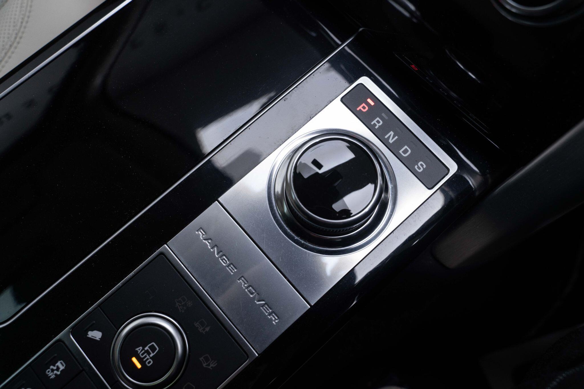 Land Rover Range Rover 5.0 P525 V8 Autobiography Auto 4WD Euro 6 (s/s) 5dr 5dr Automatic 2025
