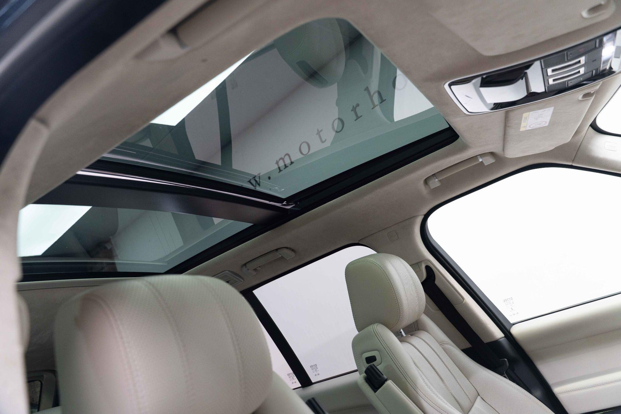 Land Rover Range Rover 5.0 P525 V8 Autobiography Auto 4WD Euro 6 (s/s) 5dr 5dr Automatic 2025