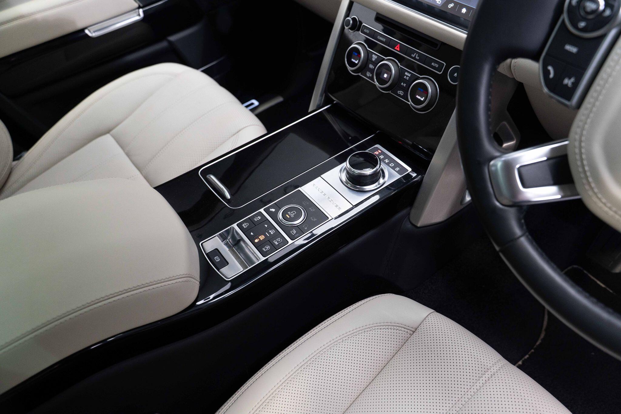 Land Rover Range Rover 5.0 P525 V8 Autobiography Auto 4WD Euro 6 (s/s) 5dr 5dr Automatic 2025