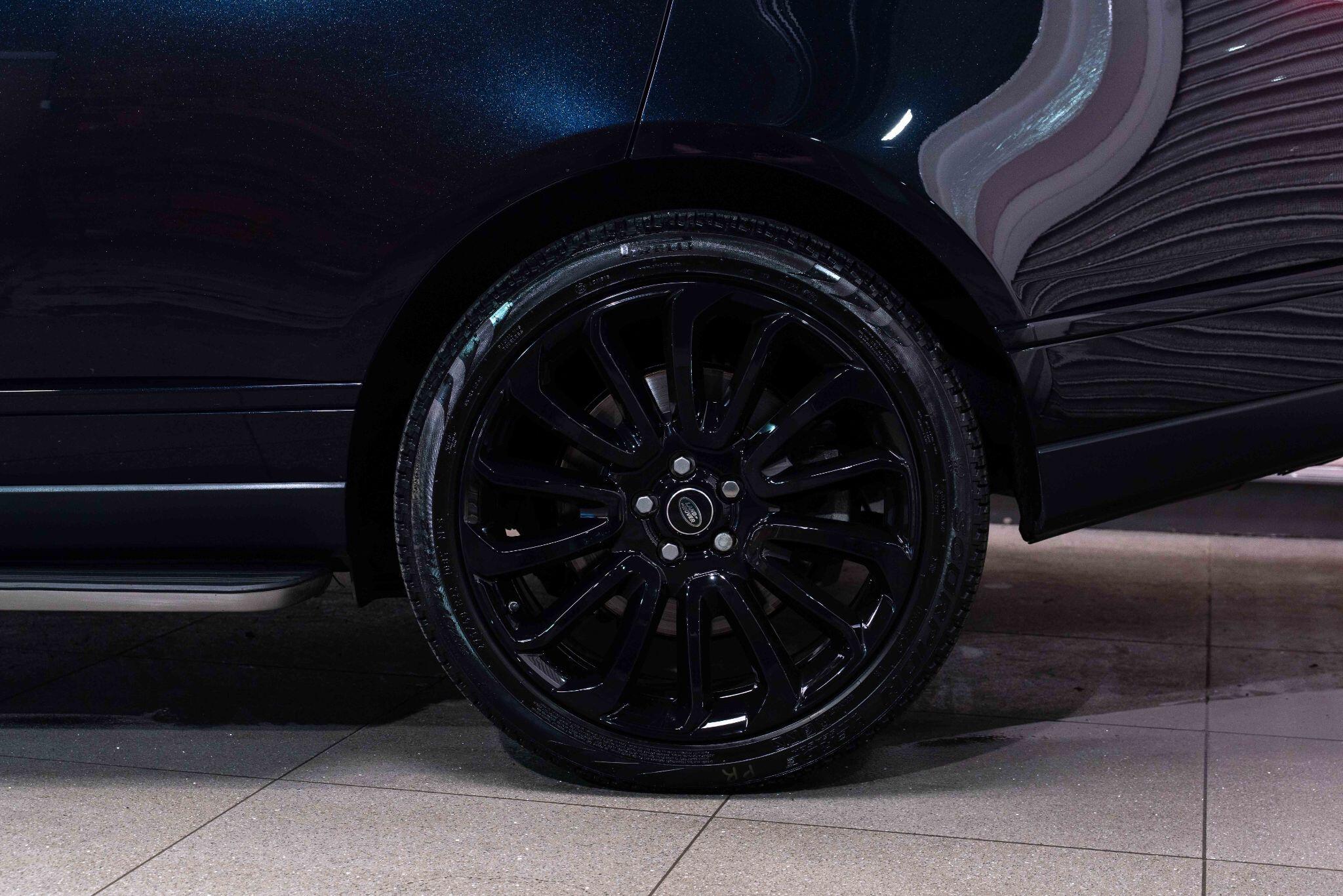 Land Rover Range Rover 5.0 V8 Autobiography Auto 4WD Euro 6 (s/s) 5dr 5dr Automatic 2025