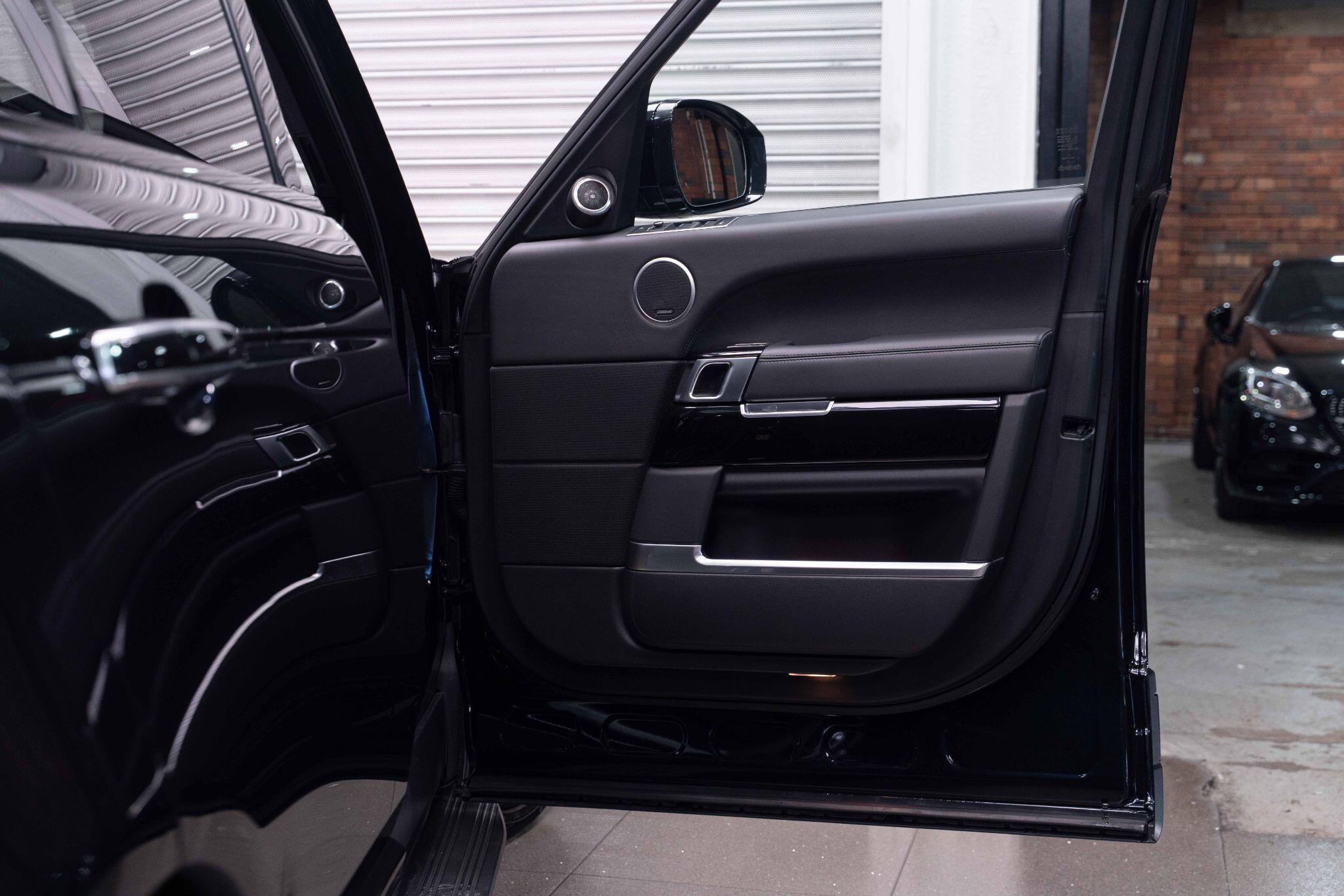 Land Rover Range Rover 5.0 V8 Autobiography Auto 4WD Euro 6 (s/s) 5dr 5dr Automatic 2025