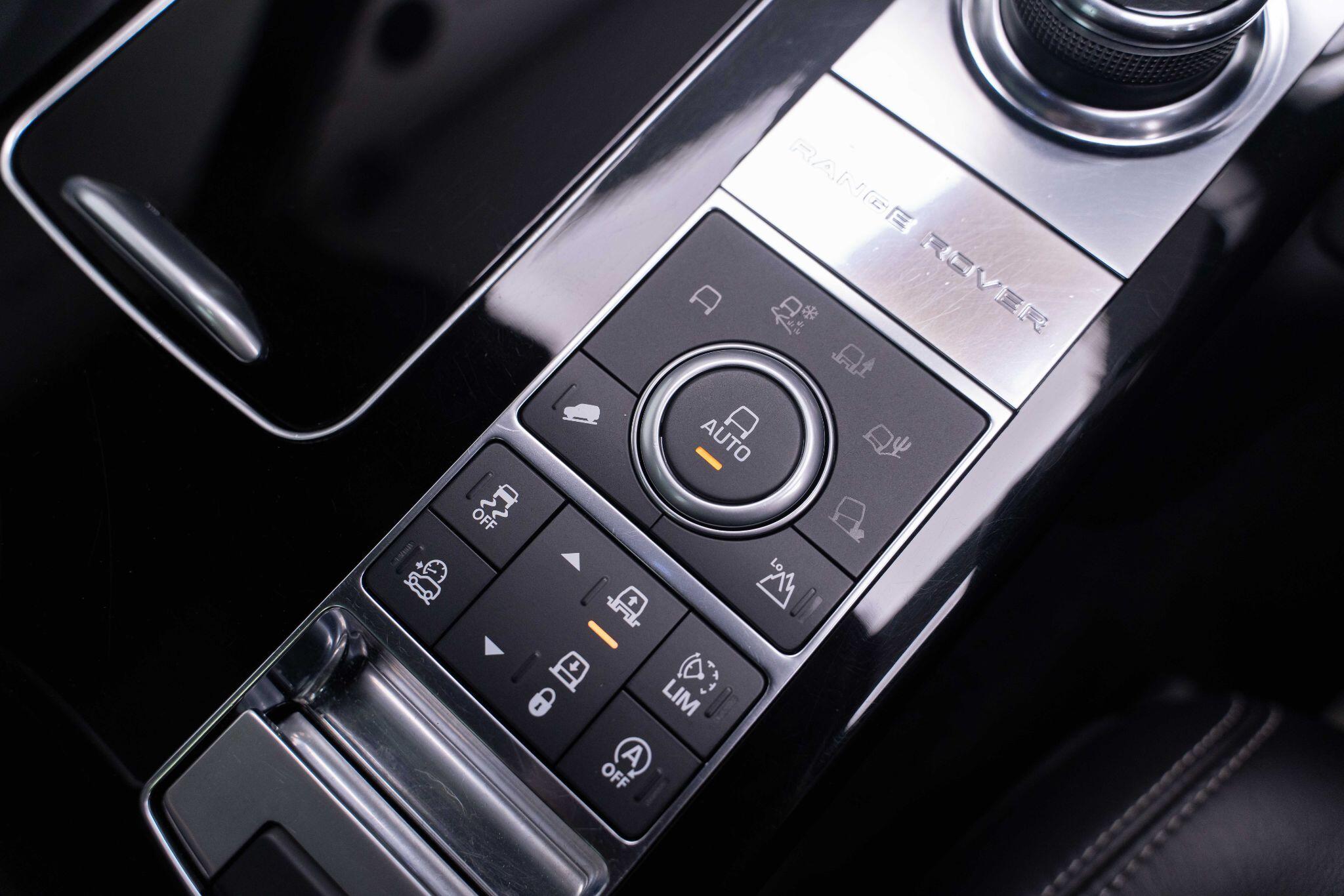 Land Rover Range Rover 5.0 V8 Autobiography Auto 4WD Euro 6 (s/s) 5dr 5dr Automatic 2025