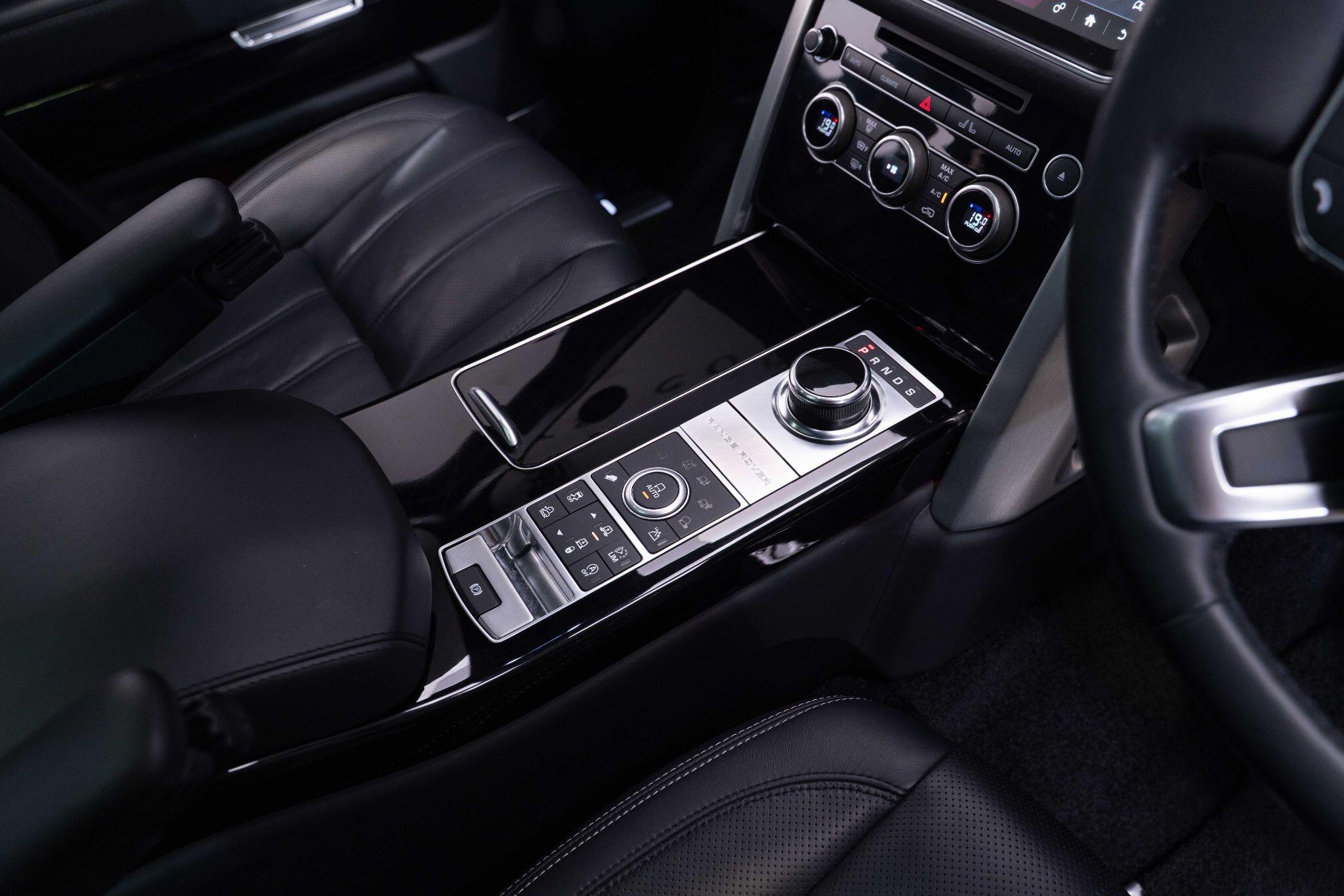 Land Rover Range Rover 5.0 V8 Autobiography Auto 4WD Euro 6 (s/s) 5dr 5dr Automatic 2025