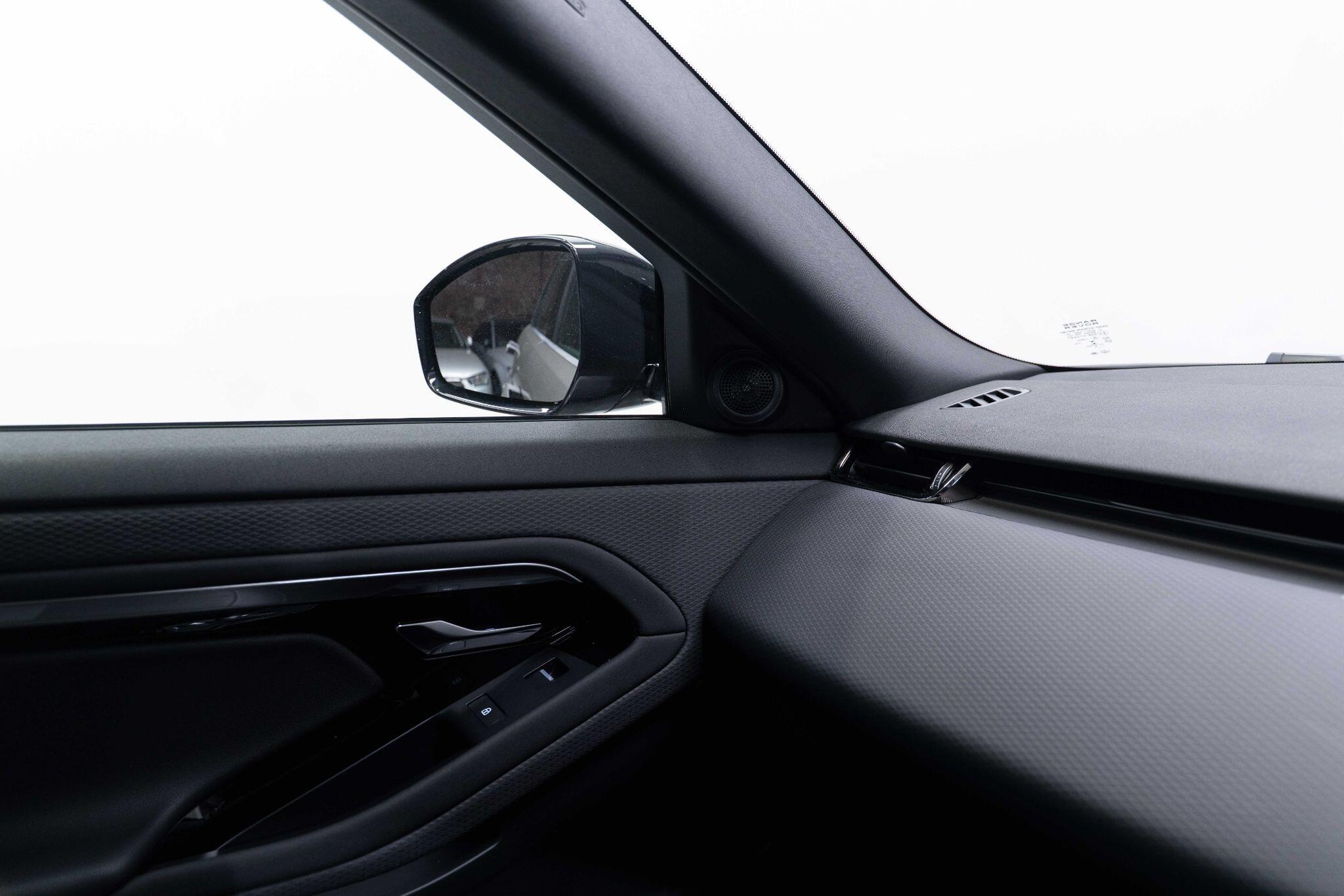 2022 Land Rover Range Rover Evoque 2.0 D200 MHEV R-Dynamic S Auto 4WD Euro 6 (s/s) 5dr, exterior view 4