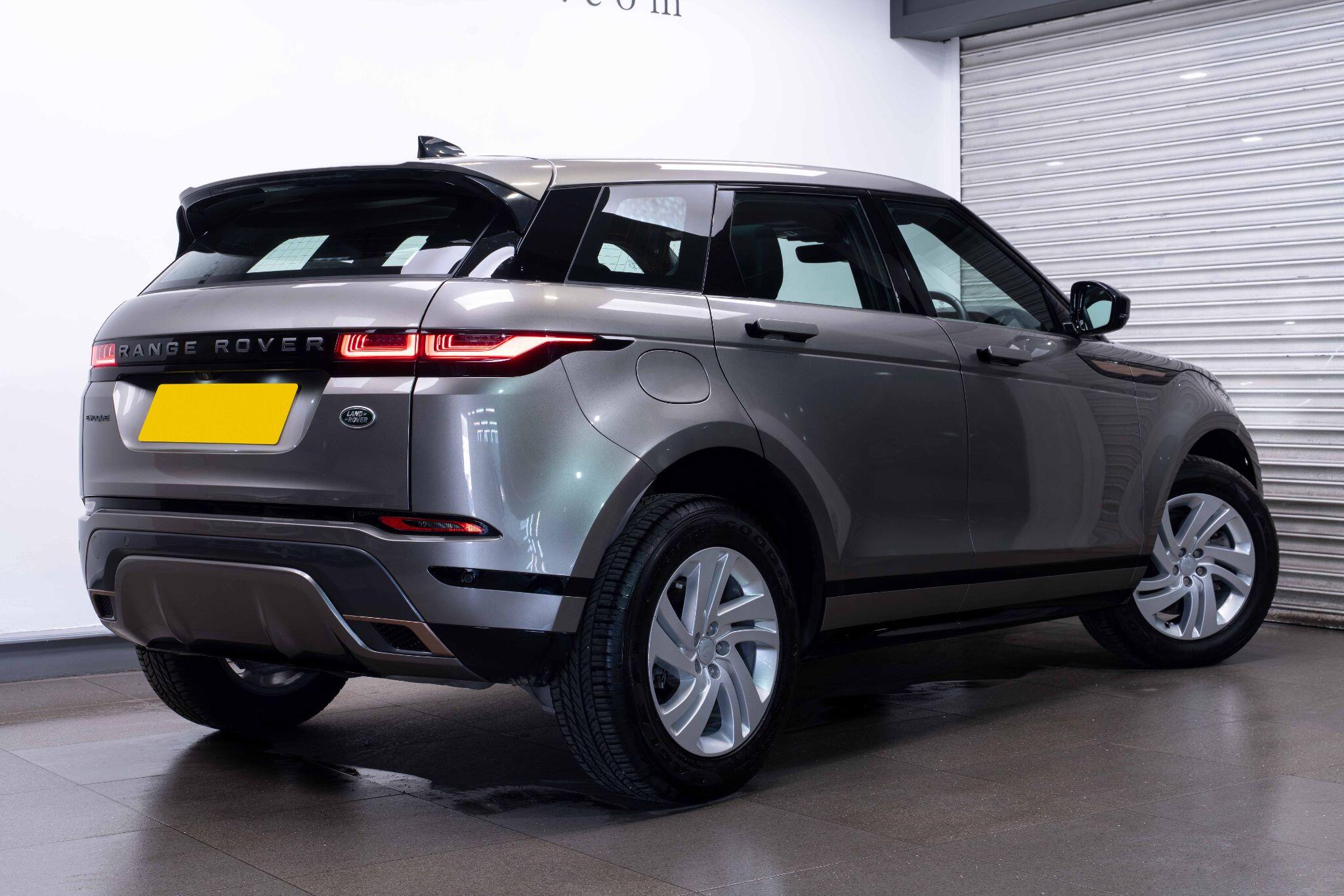 2022 Land Rover Range Rover Evoque 2.0 D200 MHEV R-Dynamic S Auto 4WD Euro 6 (s/s) 5dr, exterior view 3