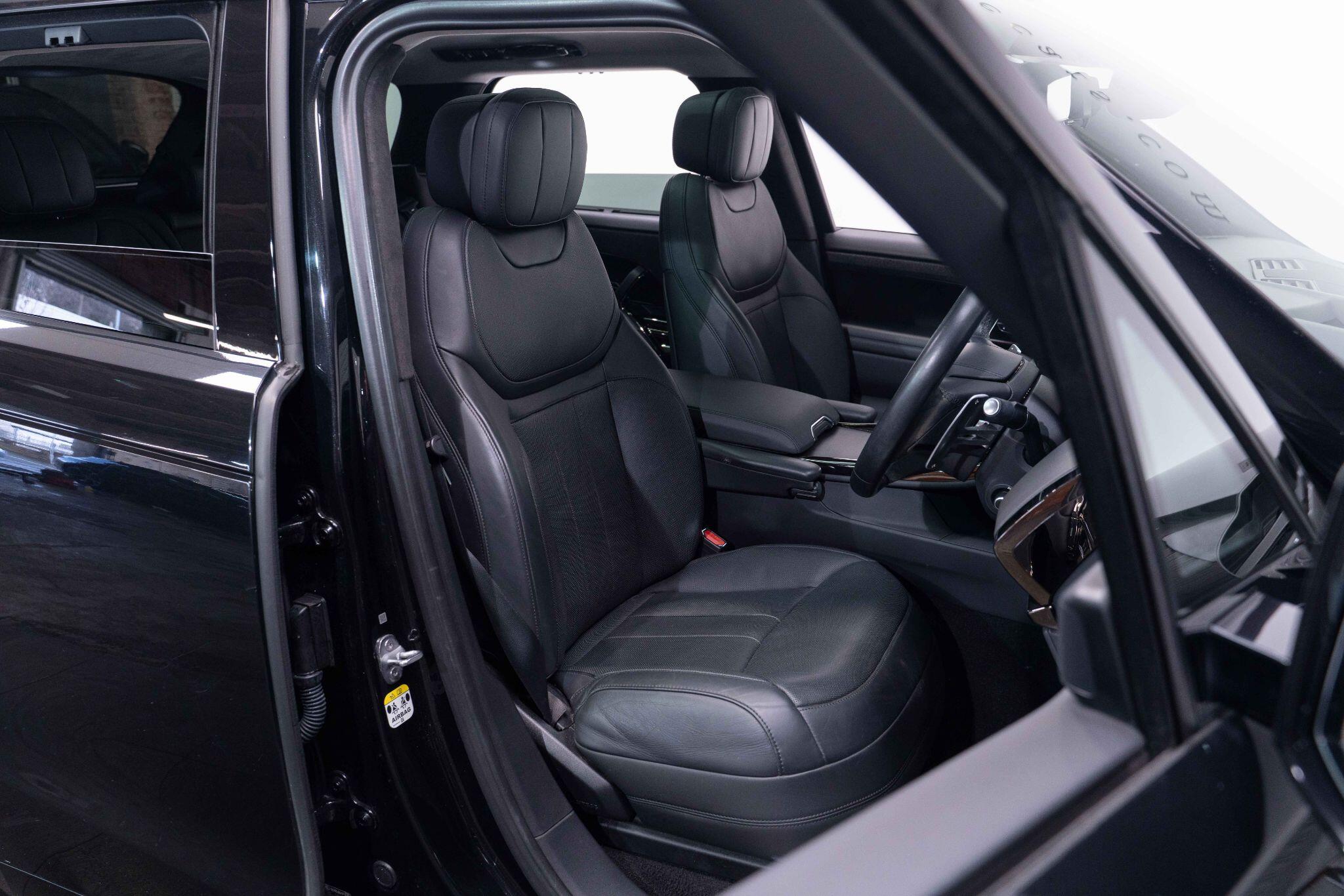 Land Rover Range Rover Sport 3.0 D300 MHEV Autobiography Auto 4WD Euro 6 (s/s) 5dr 5dr Automatic 2026