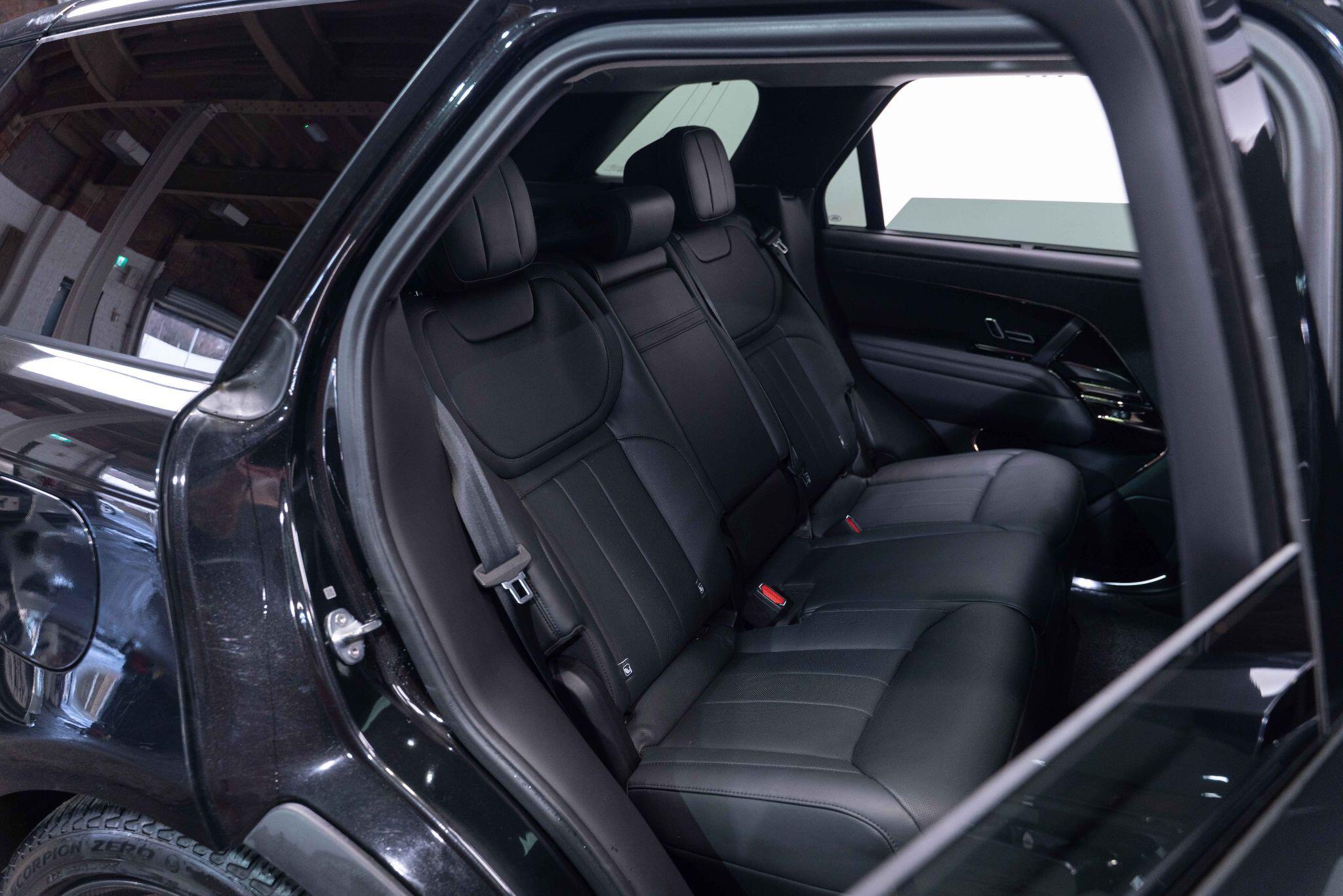 Land Rover Range Rover Sport 3.0 D300 MHEV Autobiography Auto 4WD Euro 6 (s/s) 5dr 5dr Automatic 2026