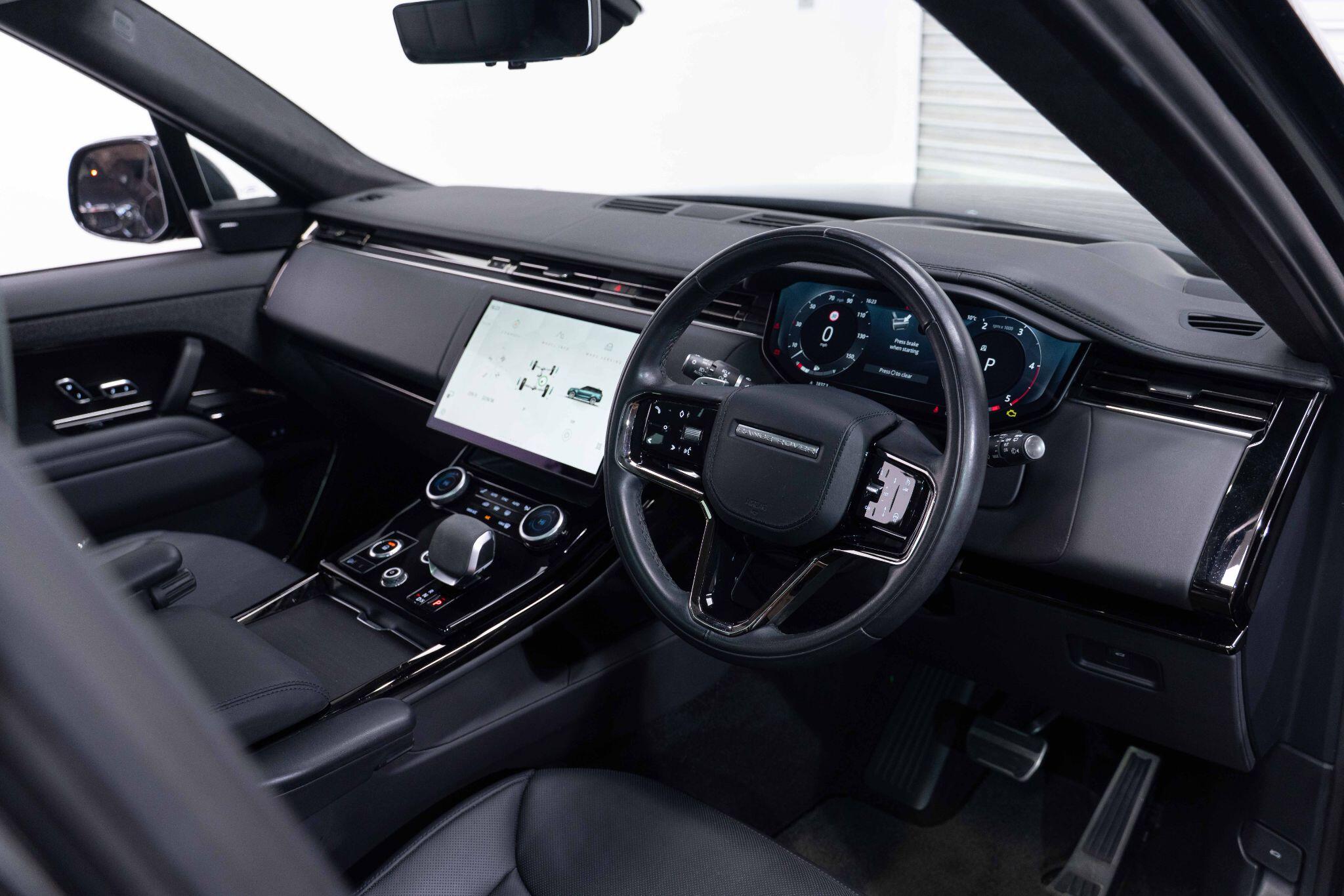 Land Rover Range Rover Sport 3.0 D300 MHEV Autobiography Auto 4WD Euro 6 (s/s) 5dr 5dr Automatic 2026