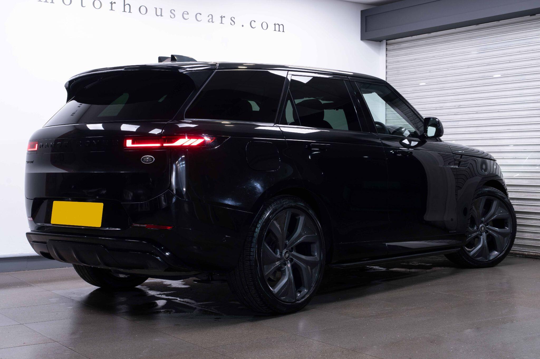 Land Rover Range Rover Sport 3.0 D300 MHEV Autobiography Auto 4WD Euro 6 (s/s) 5dr 5dr Automatic 2026