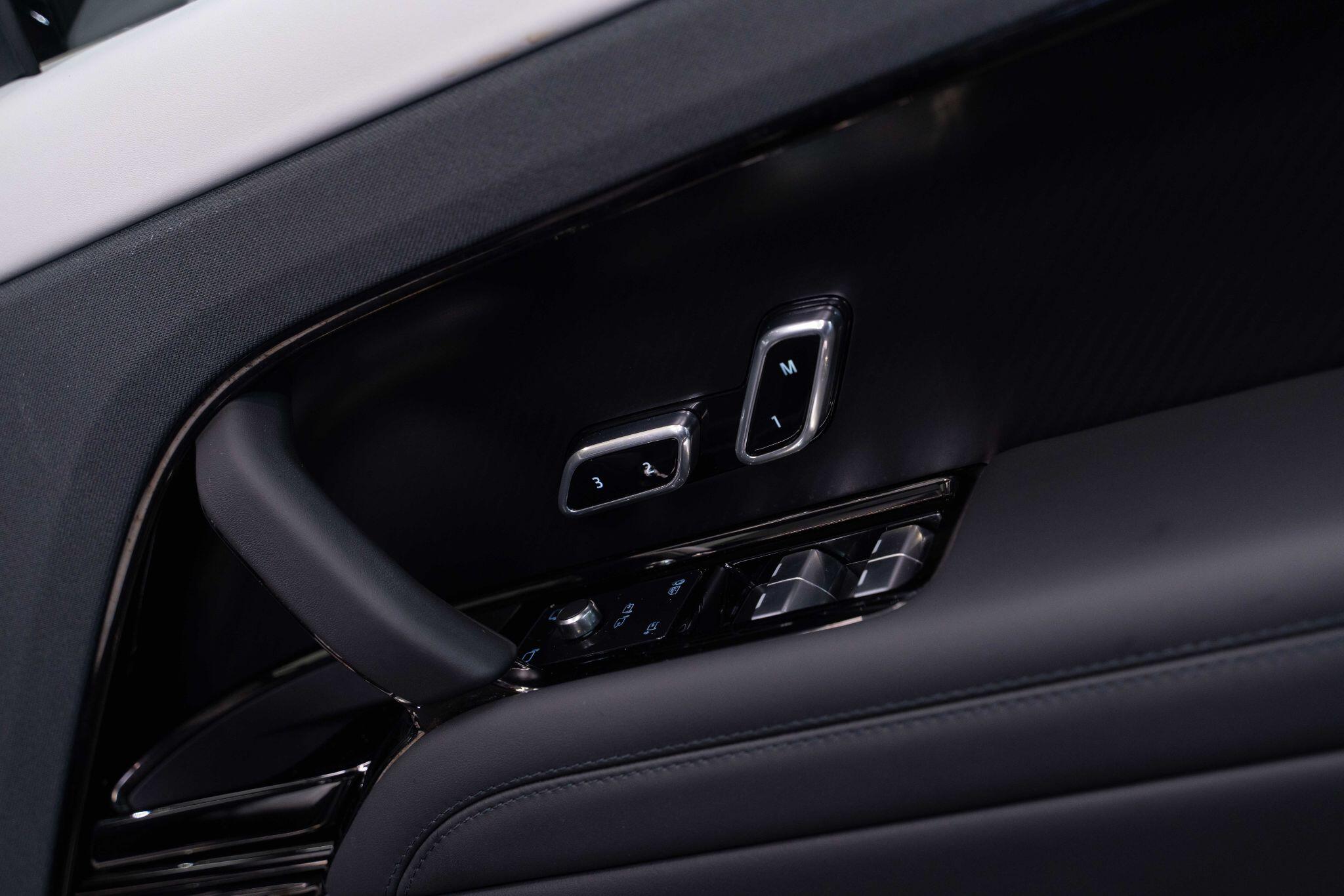 Land Rover Range Rover Sport 4.4 P635 V8 MHEV SV Edition One Gloss Auto 4WD Euro 6 (s/s) 5dr 5dr Automatic 2025