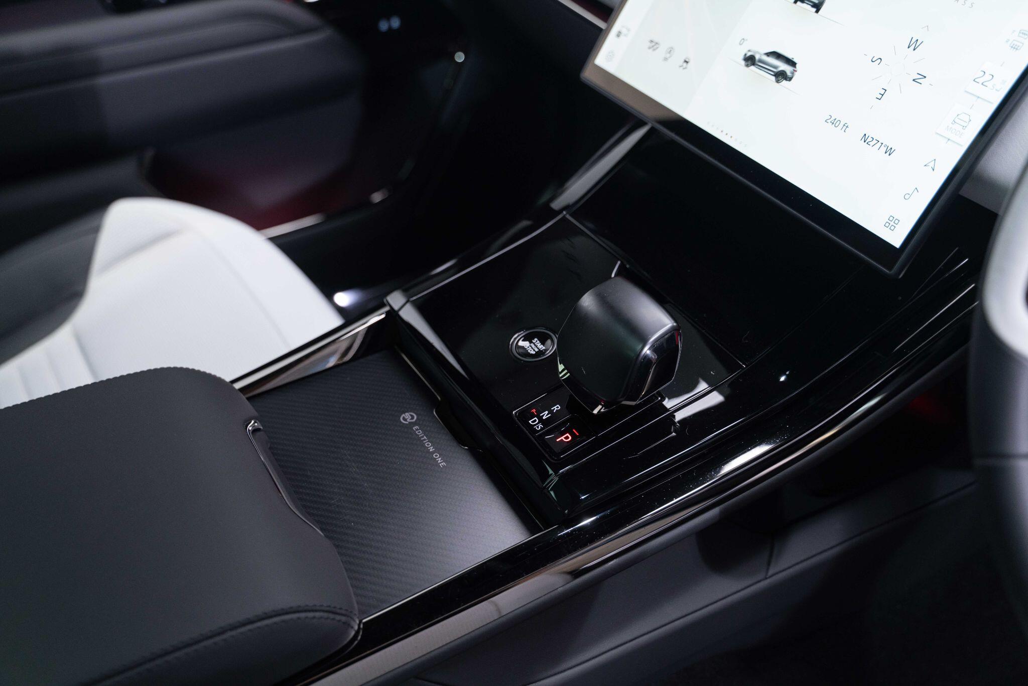 Land Rover Range Rover Sport 4.4 P635 V8 MHEV SV Edition One Gloss Auto 4WD Euro 6 (s/s) 5dr 5dr Automatic 2025