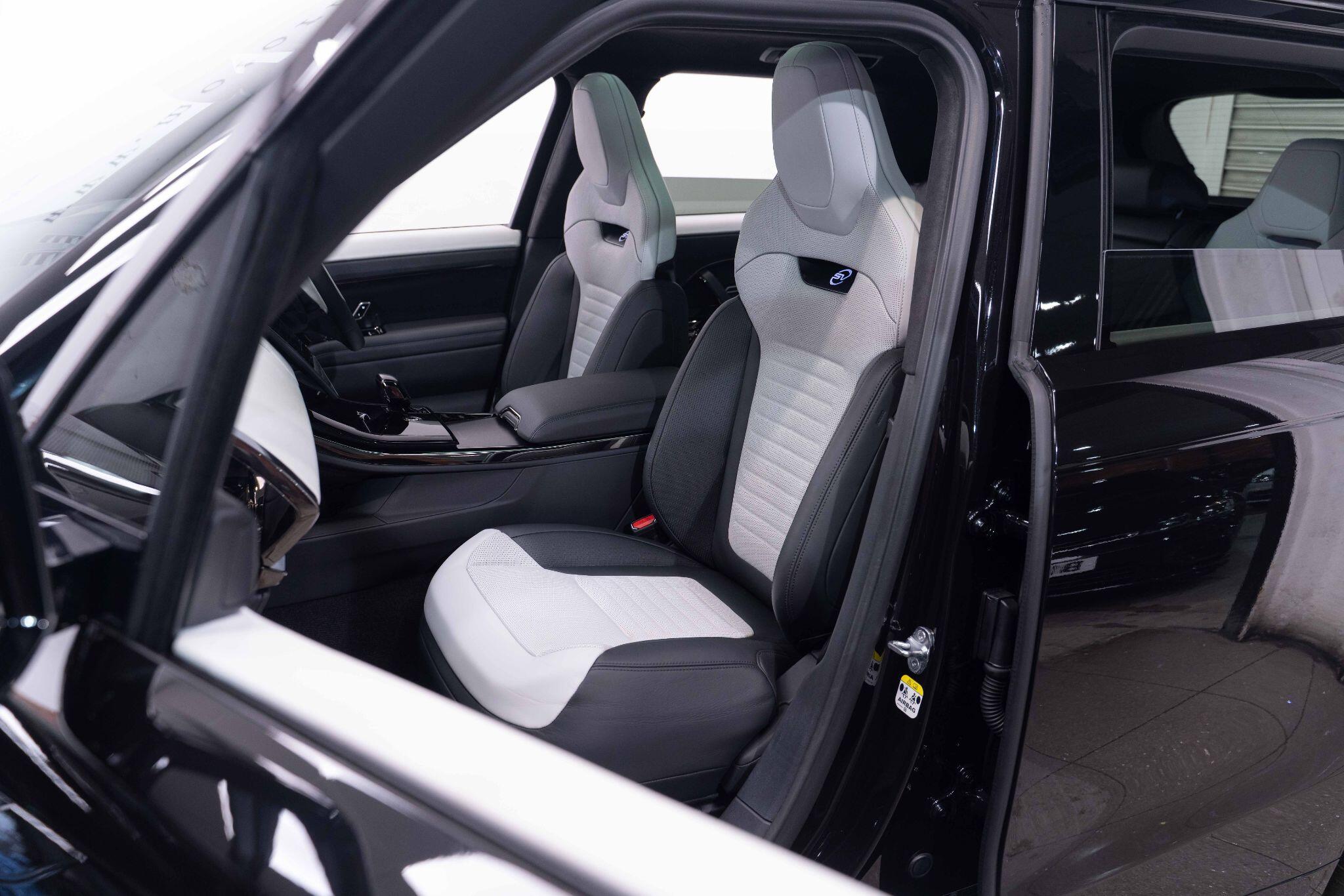 Land Rover Range Rover Sport 4.4 P635 V8 MHEV SV Edition One Gloss Auto 4WD Euro 6 (s/s) 5dr 5dr Automatic 2025