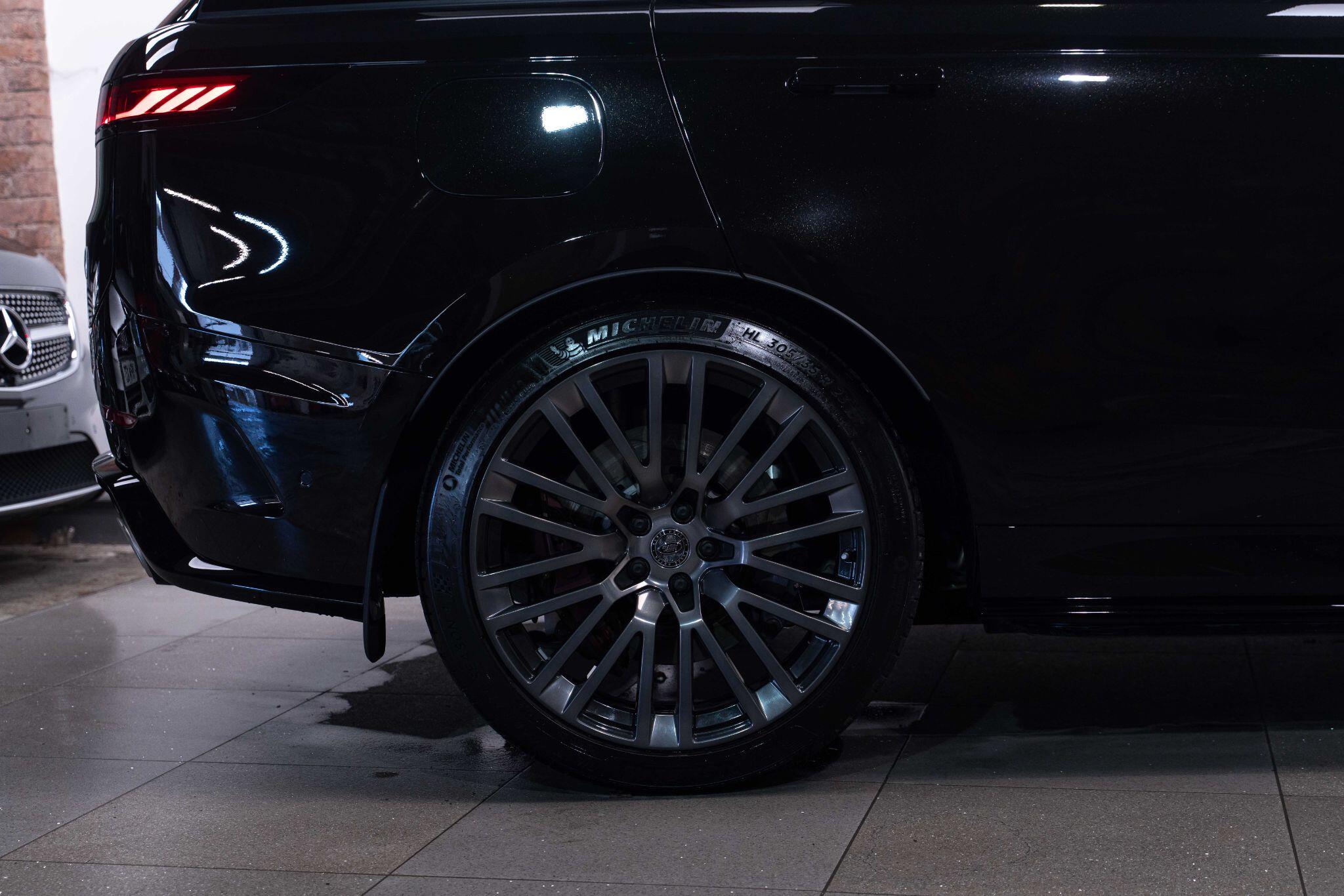 Land Rover Range Rover Sport 4.4 P635 V8 MHEV SV Edition One Gloss Auto 4WD Euro 6 (s/s) 5dr 5dr Automatic 2025