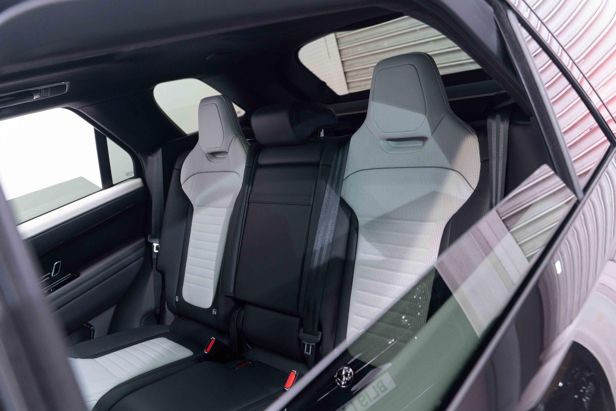 Land Rover Range Rover Sport 4.4 P635 V8 MHEV SV Edition One Gloss Auto 4WD Euro 6 (s/s) 5dr 5dr Automatic 2025