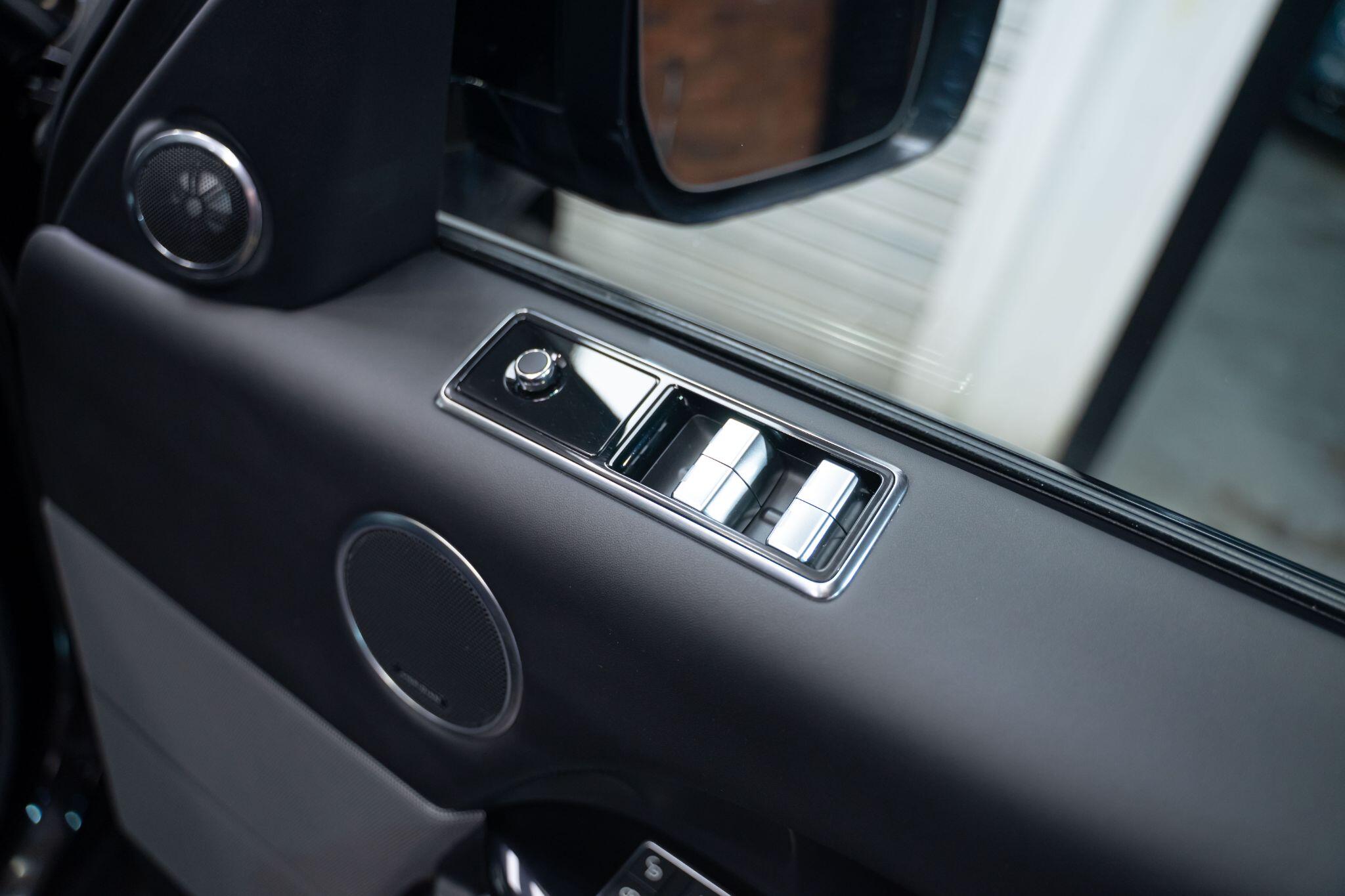 Land Rover Range Rover Sport 5.0 P575 V8 SVR Auto 4WD Euro 6 (s/s) 5dr 5dr Automatic 2025