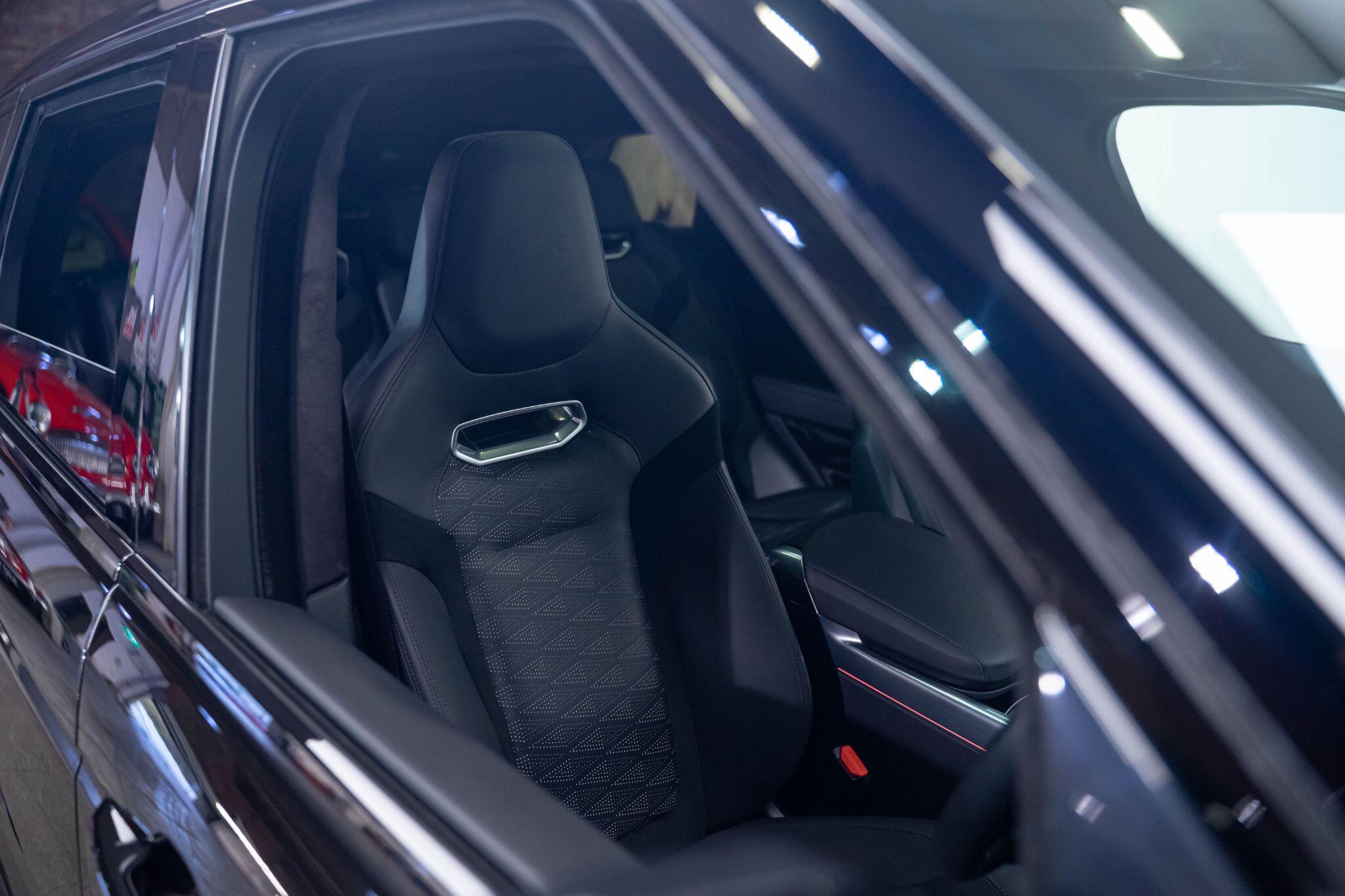 Land Rover Range Rover Sport 5.0 P575 V8 SVR Auto 4WD Euro 6 (s/s) 5dr 5dr Automatic 2025