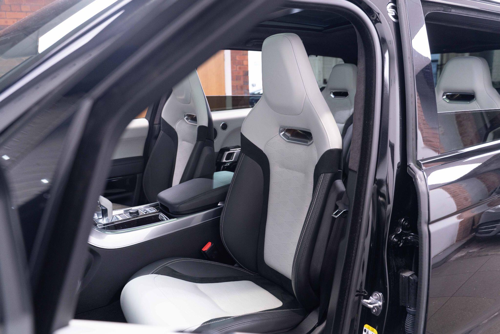 Land Rover Range Rover Sport 5.0 P575 V8 SVR Auto 4WD Euro 6 (s/s) 5dr 5dr Automatic 2026