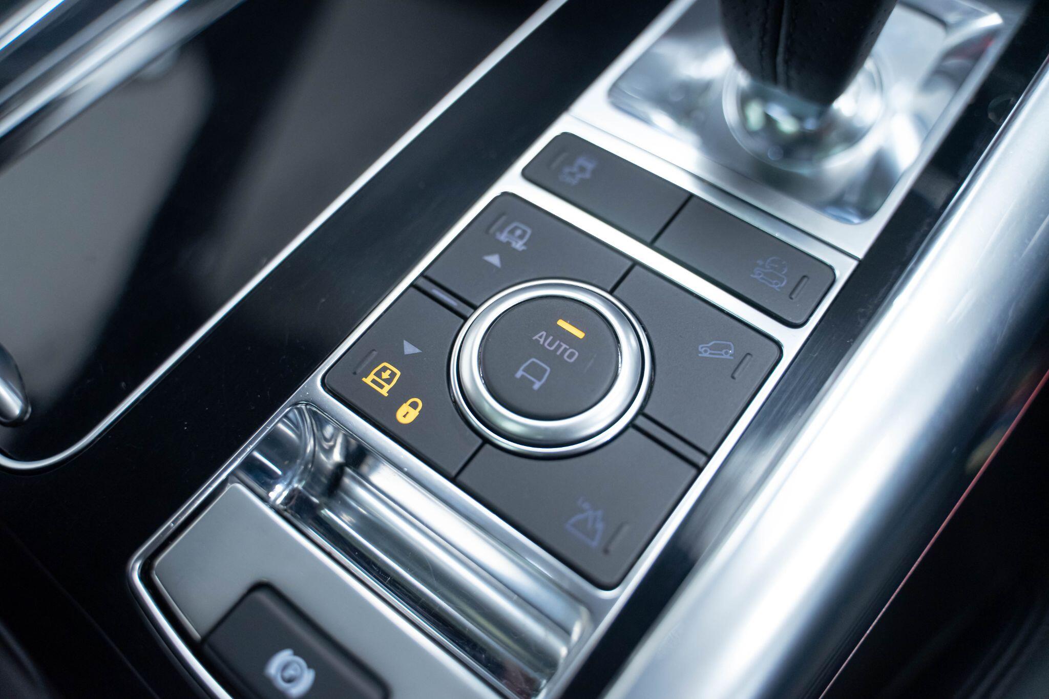 Land Rover Range Rover Sport 5.0 P575 V8 SVR Auto 4WD Euro 6 (s/s) 5dr 5dr Automatic 2025