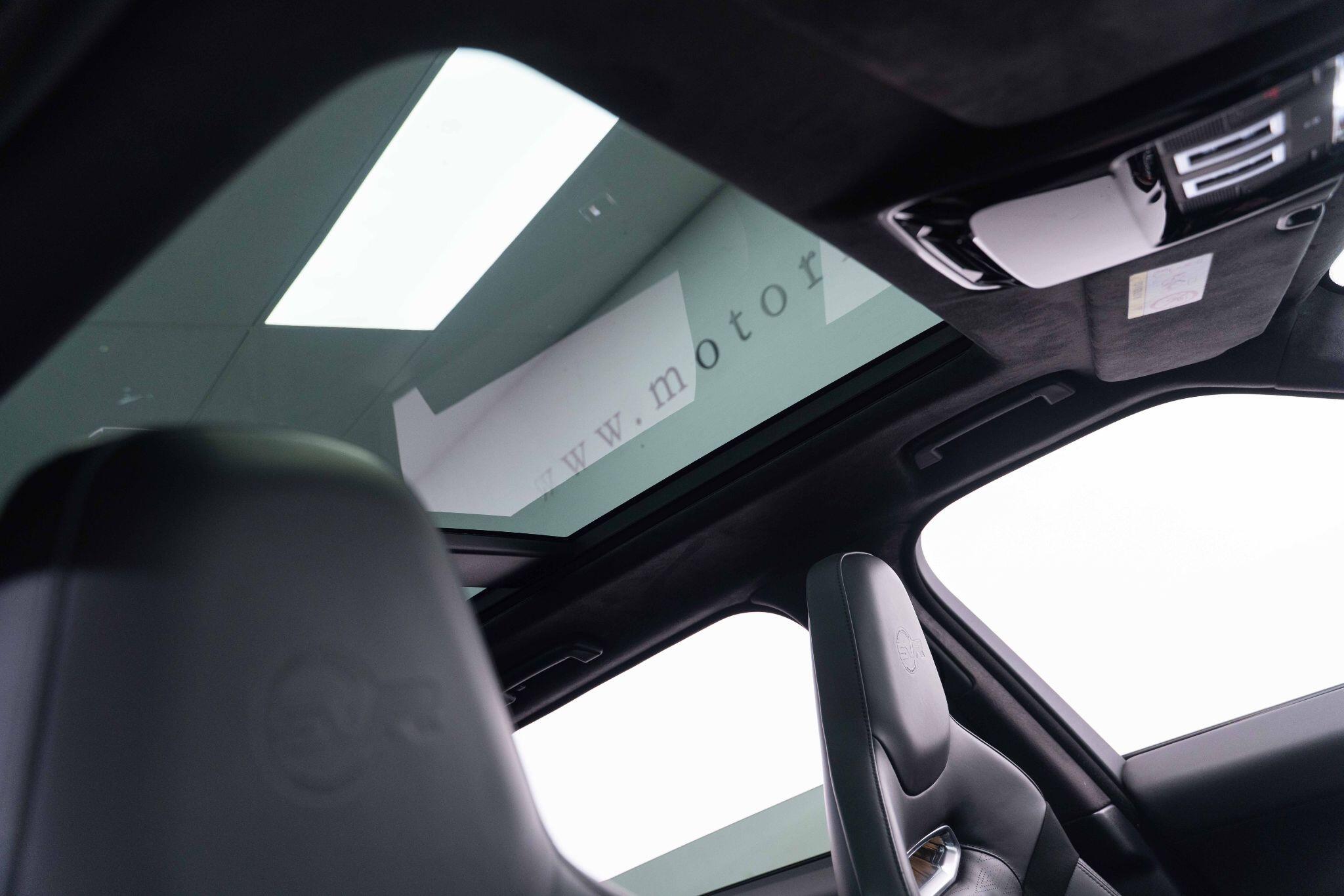 Land Rover Range Rover Sport 5.0 P575 V8 SVR Carbon Edition Auto 4WD Euro 6 (s/s) 5dr 5dr Automatic 2025