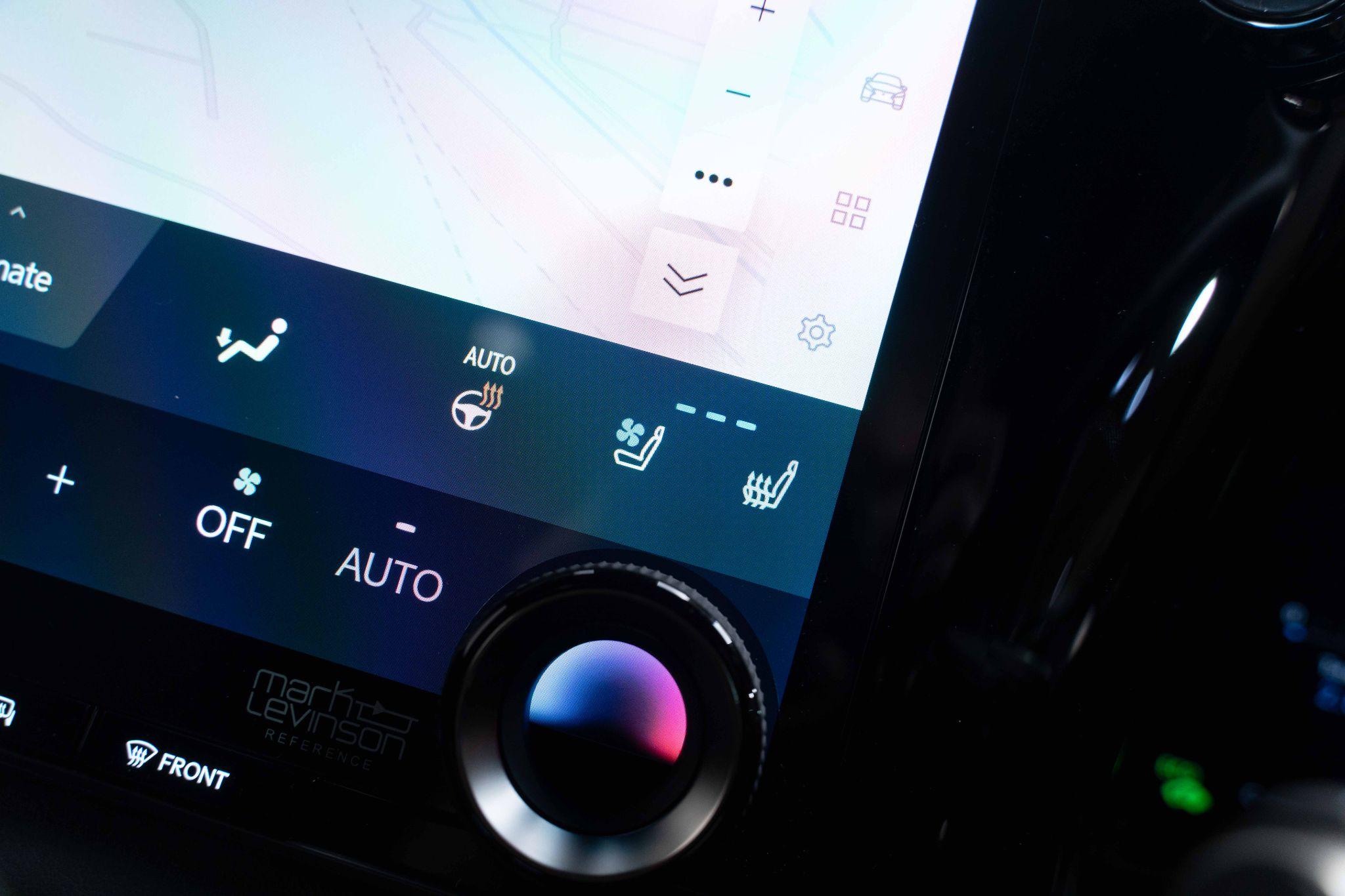 Lexus Lm 2.5 350h Takumi E-CVT AWD Euro 6 (s/s) 5dr 5dr Automatic 2026