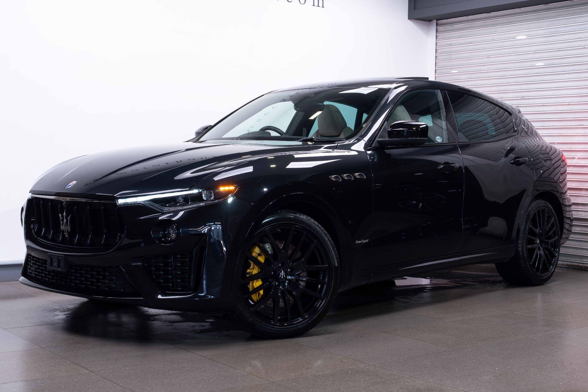 2019 Maserati Levante 3.0 V6 GranSport Nerissimo ZF 4WD Euro 6 (s/s) 5dr for sale in the UK