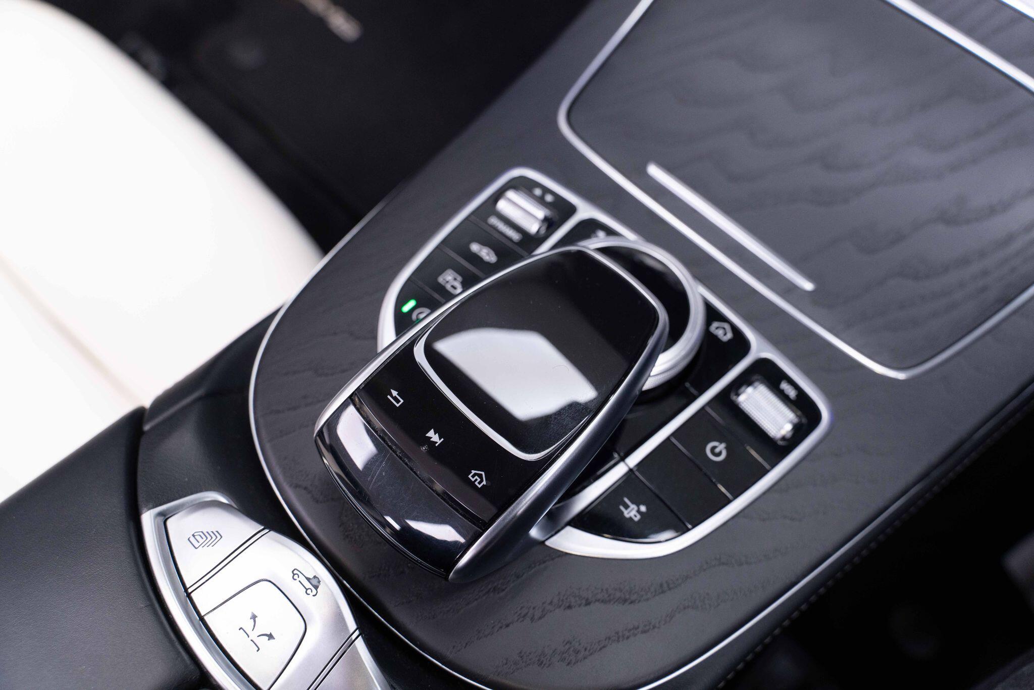 Mercedes-Benz E Class 2.0 E300 AMG Line (Premium Plus) Cabriolet G-Tronic+ Euro 6 (s/s) 2dr 2dr Automatic 2026