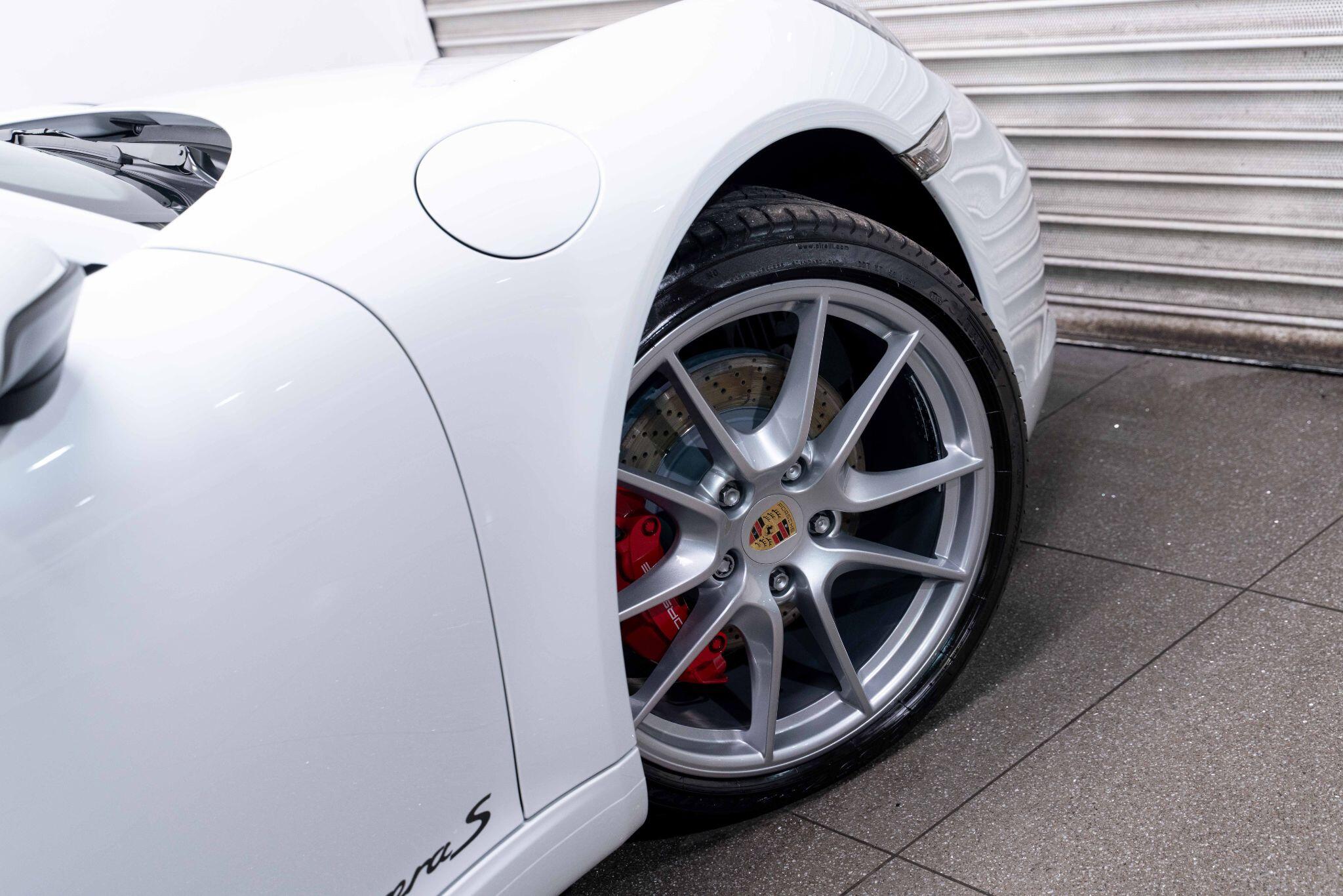 Porsche 911 3.8 991 Carrera S Coupe 2dr Petrol PDK Euro 6 (s/s) (400 ps) 2dr Automatic 2025