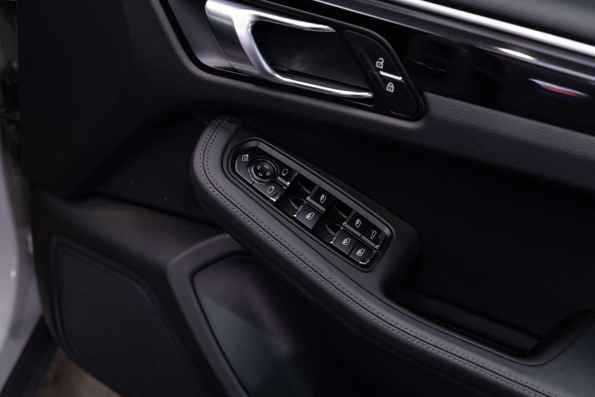 Porsche Macan 3.0T V6 S PDK 4WD Euro 6 (s/s) 5dr 5dr Automatic 2026