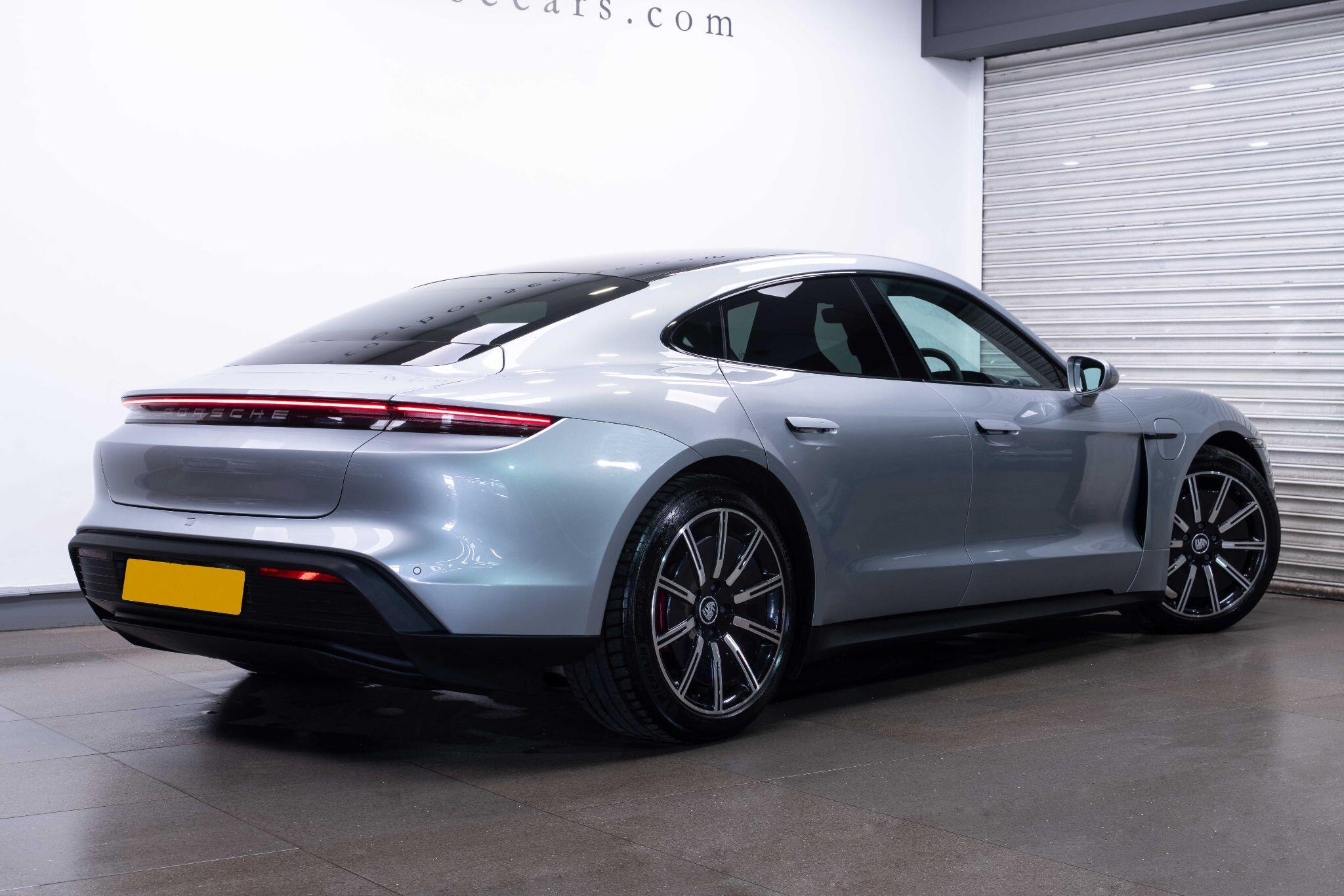 2020 Porsche Taycan Performance Plus 93.4kWh 4S Auto 4WD 4dr, exterior view 2