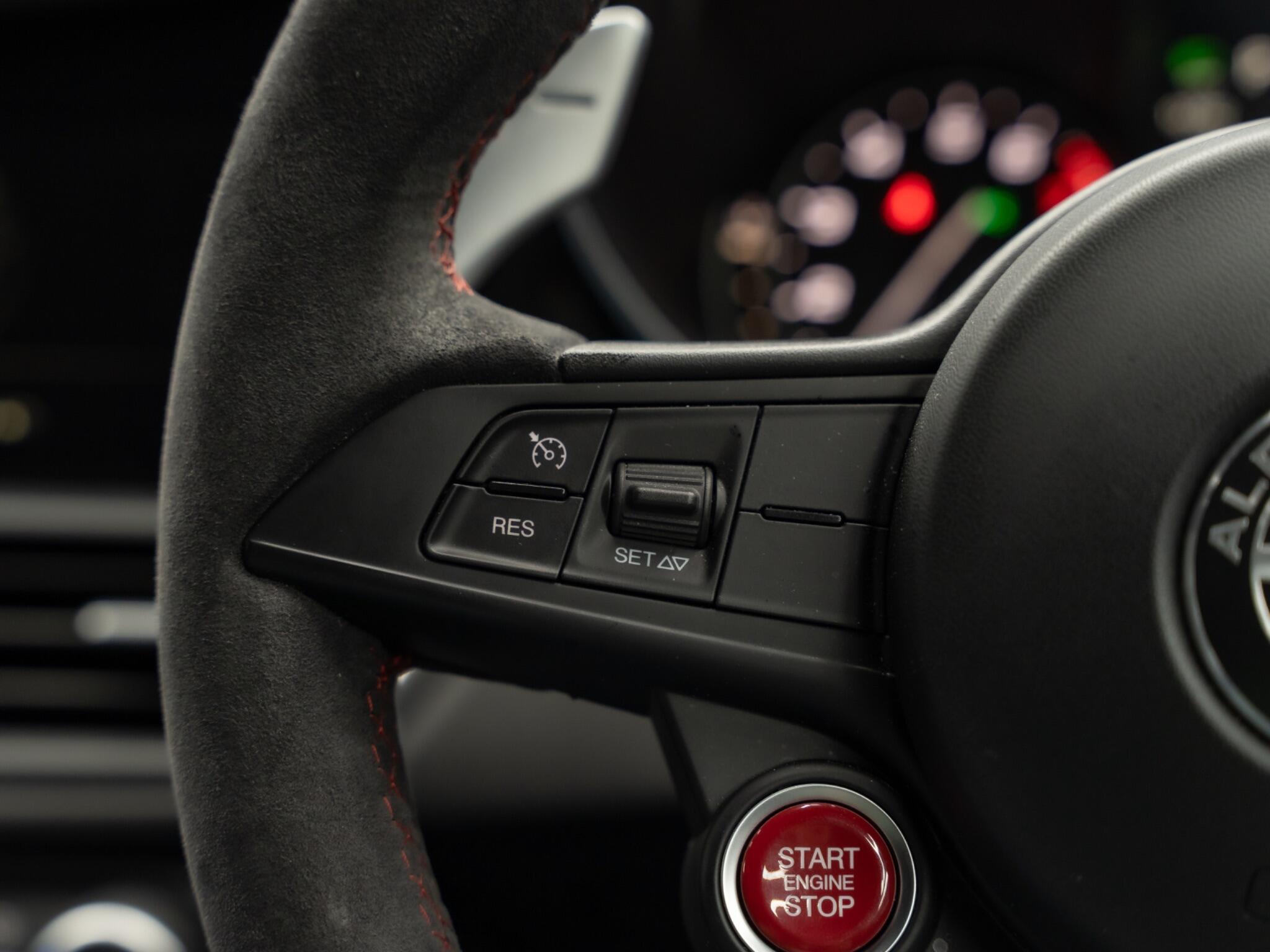 Alfa Romeo Giulia 2.9 V6 Bi-Turbo Quadrifoglio Auto Euro 6 (s/s) 4dr 4dr Automatic 2026