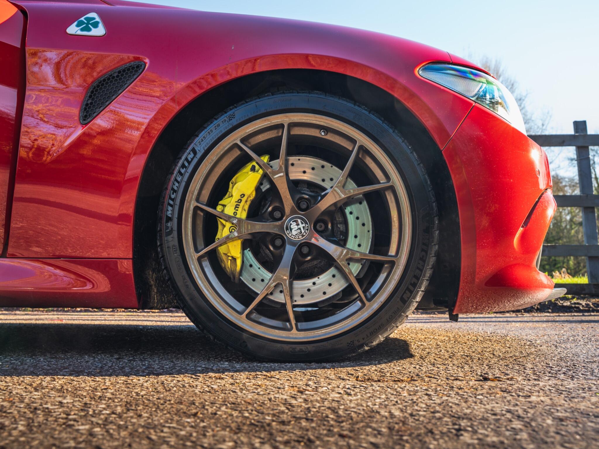 Alfa Romeo Giulia 2.9 V6 Bi-Turbo Quadrifoglio Auto Euro 6 (s/s) 4dr 4dr Automatic 2026