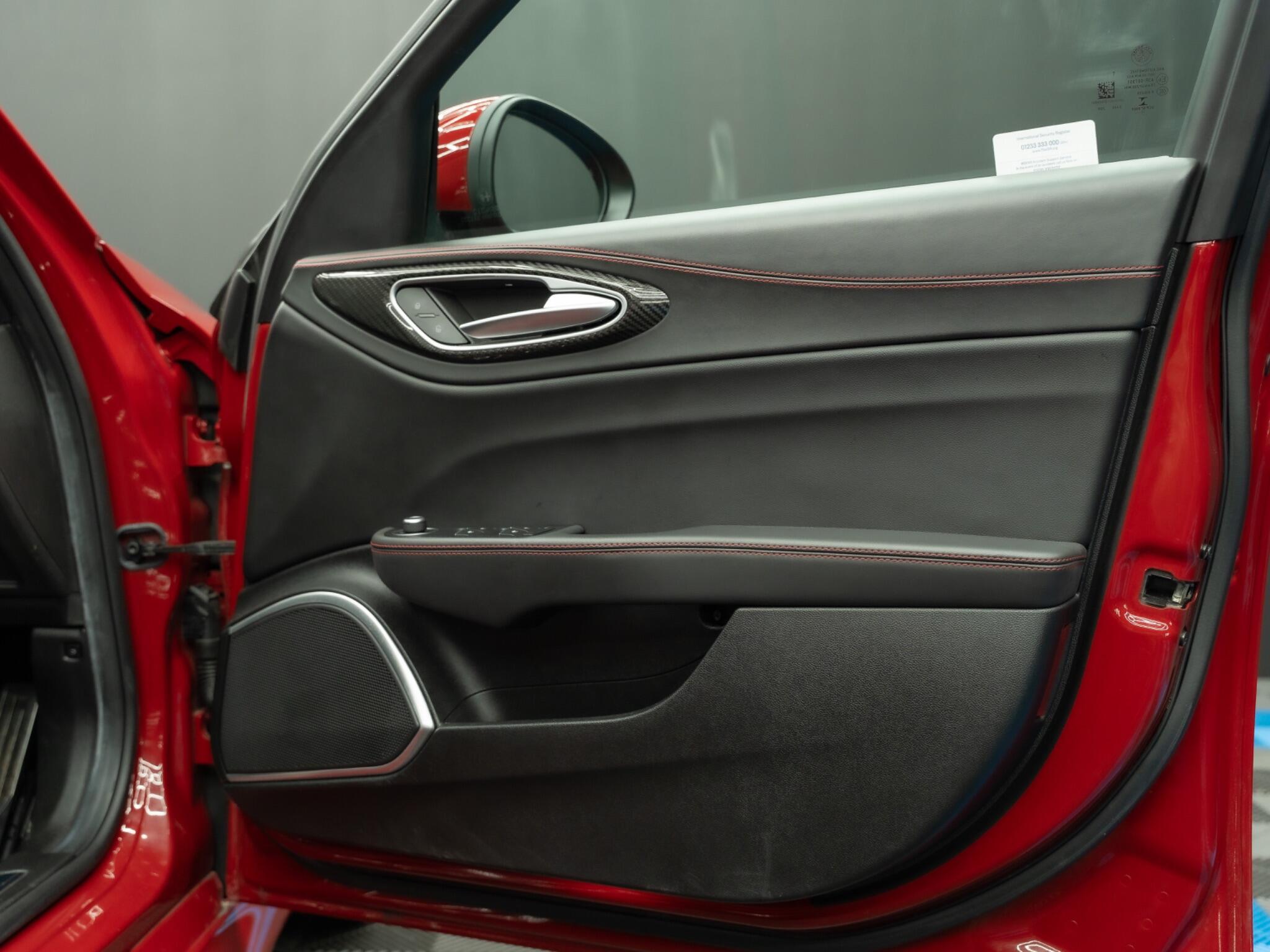 Alfa Romeo Giulia 2.9 V6 Bi-Turbo Quadrifoglio Auto Euro 6 (s/s) 4dr 4dr Automatic 2026