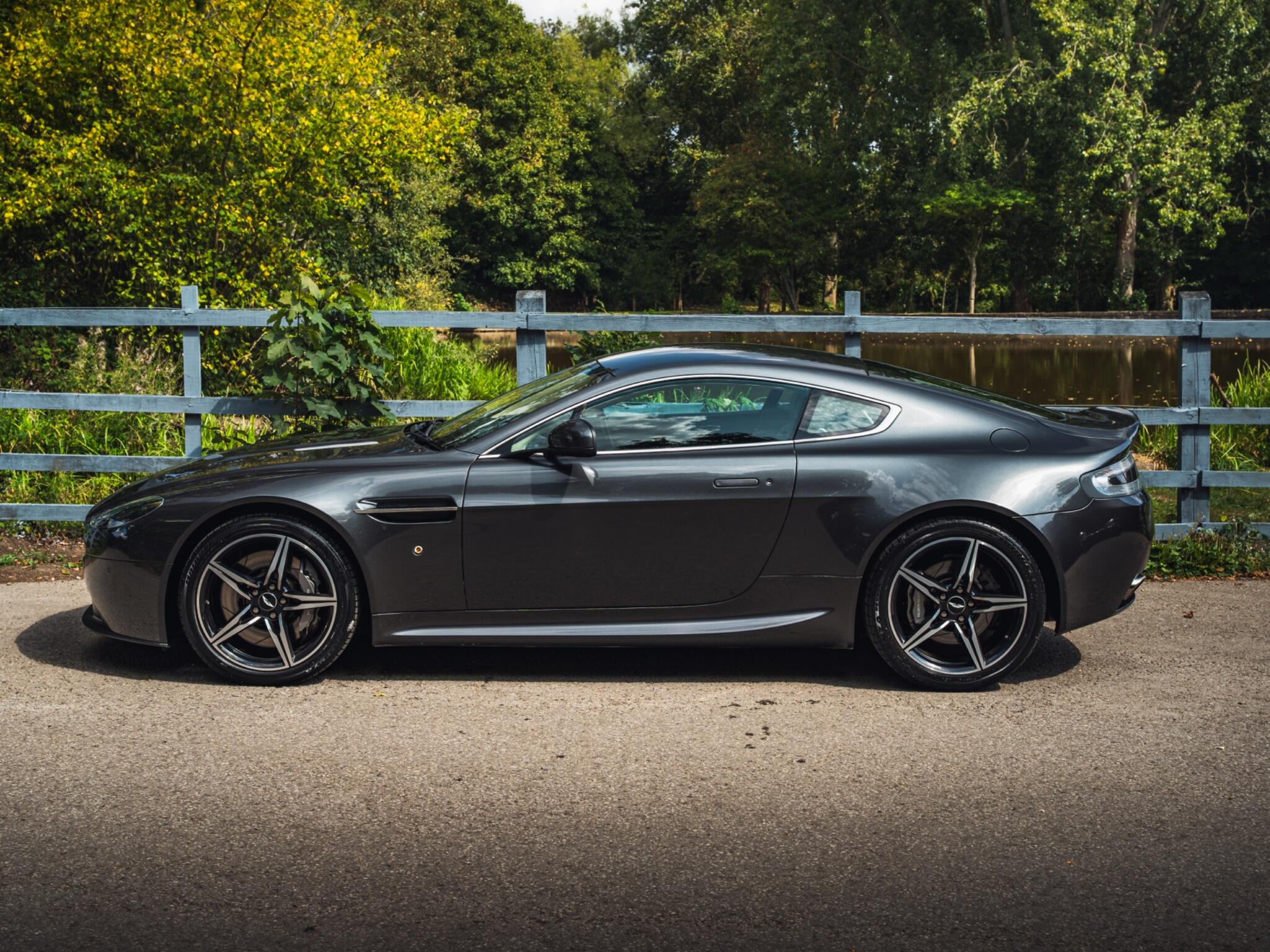 Aston Martin Vantage 4.7 V8 Sportshift II Euro 6 2dr 2dr Automatic 2025