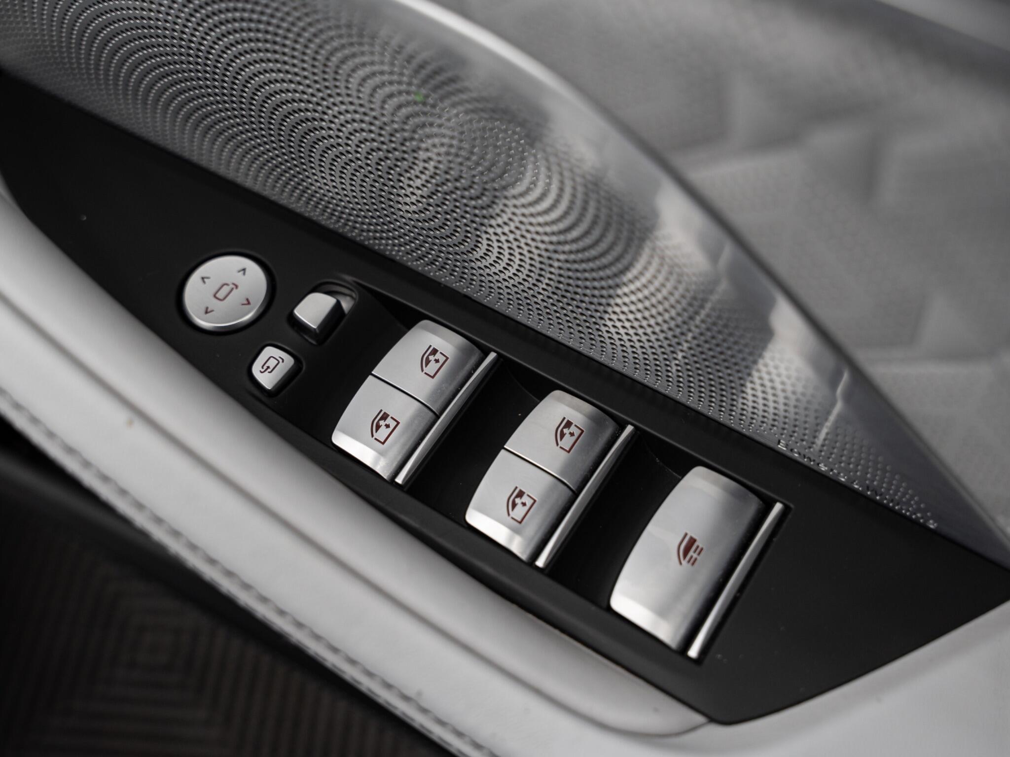 BMW M8 4.4i V8 Competition Steptronic 4WD Euro 6 (s/s) 2dr 2dr Automatic 2025