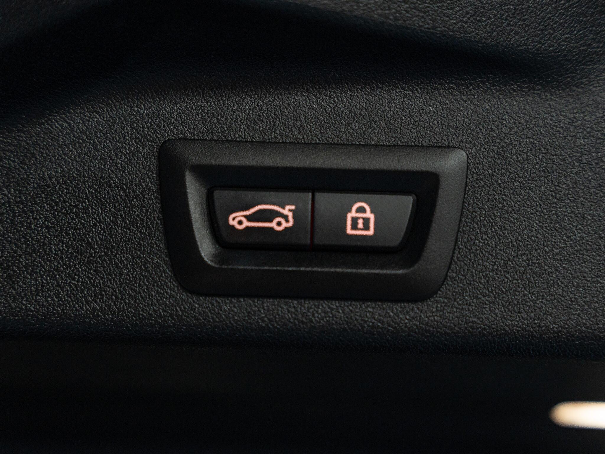 BMW X5 M 4.4i V8 Competition Auto xDrive Euro 6 (s/s) 5dr 5dr Automatic 2025