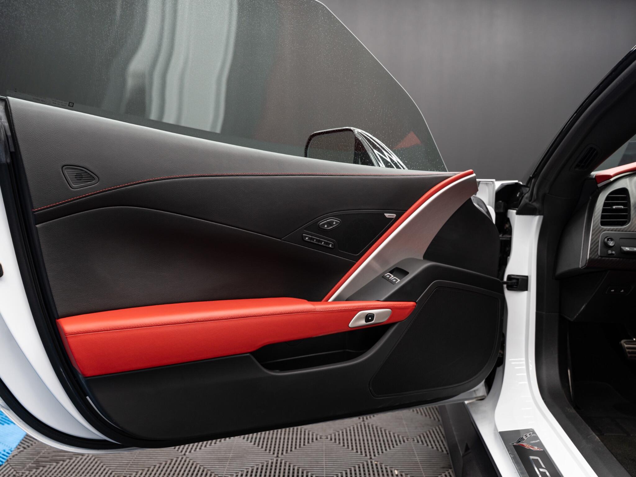 Corvette C7 ZO6 2dr Automatic 2025