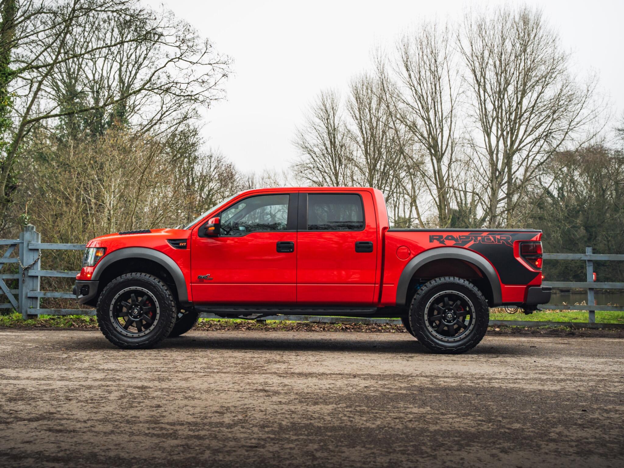 Ford Raptor Automatic Used Ford F150 SVT Raptor 2014 Automatic | The Carbon Collection