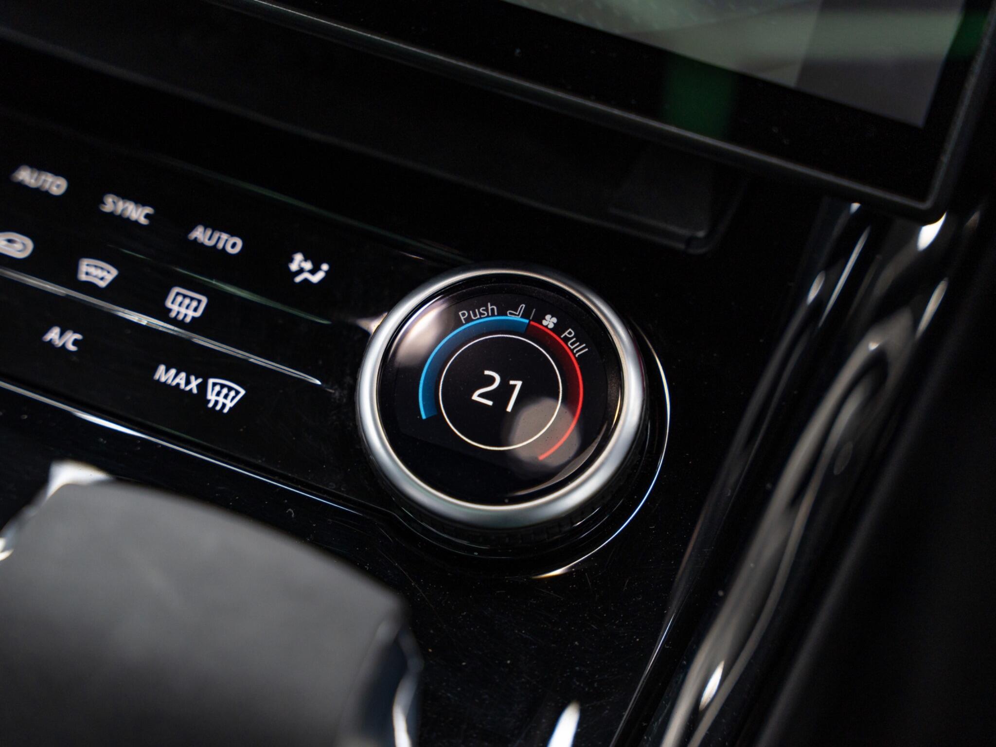 Land Rover Range Rover Sport 3.0 D300 MHEV Autobiography Auto 4WD Euro 6 (s/s) 5dr 5dr Automatic 2026