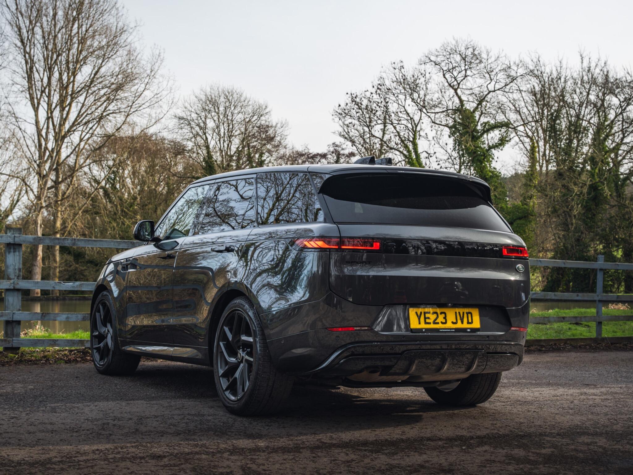 Land Rover Range Rover Sport 3.0 D300 MHEV Autobiography Auto 4WD Euro 6 (s/s) 5dr 5dr Automatic 2026