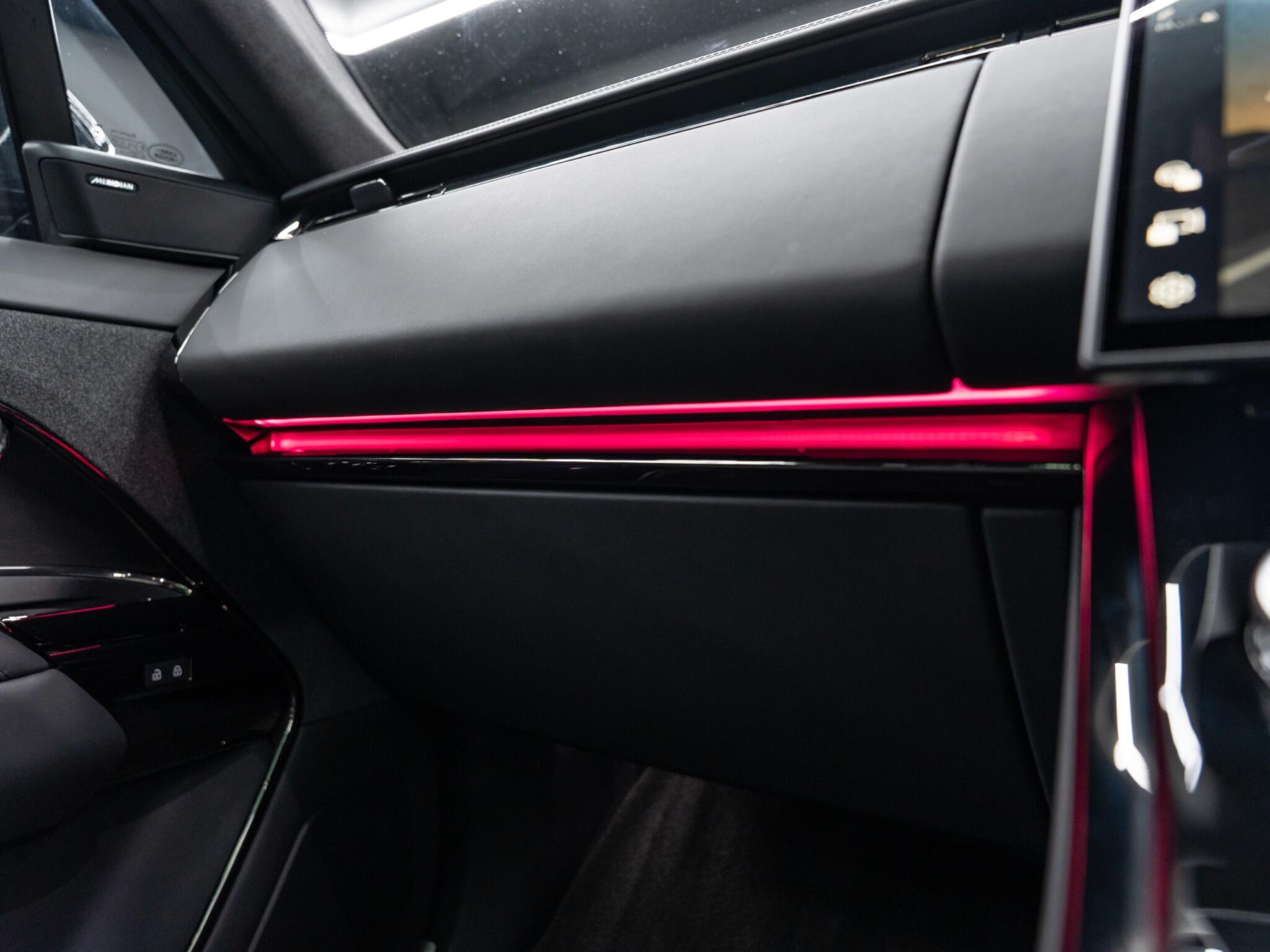 Land Rover Range Rover Sport 3.0 D300 MHEV Autobiography Auto 4WD Euro 6 (s/s) 5dr 5dr Automatic 2026