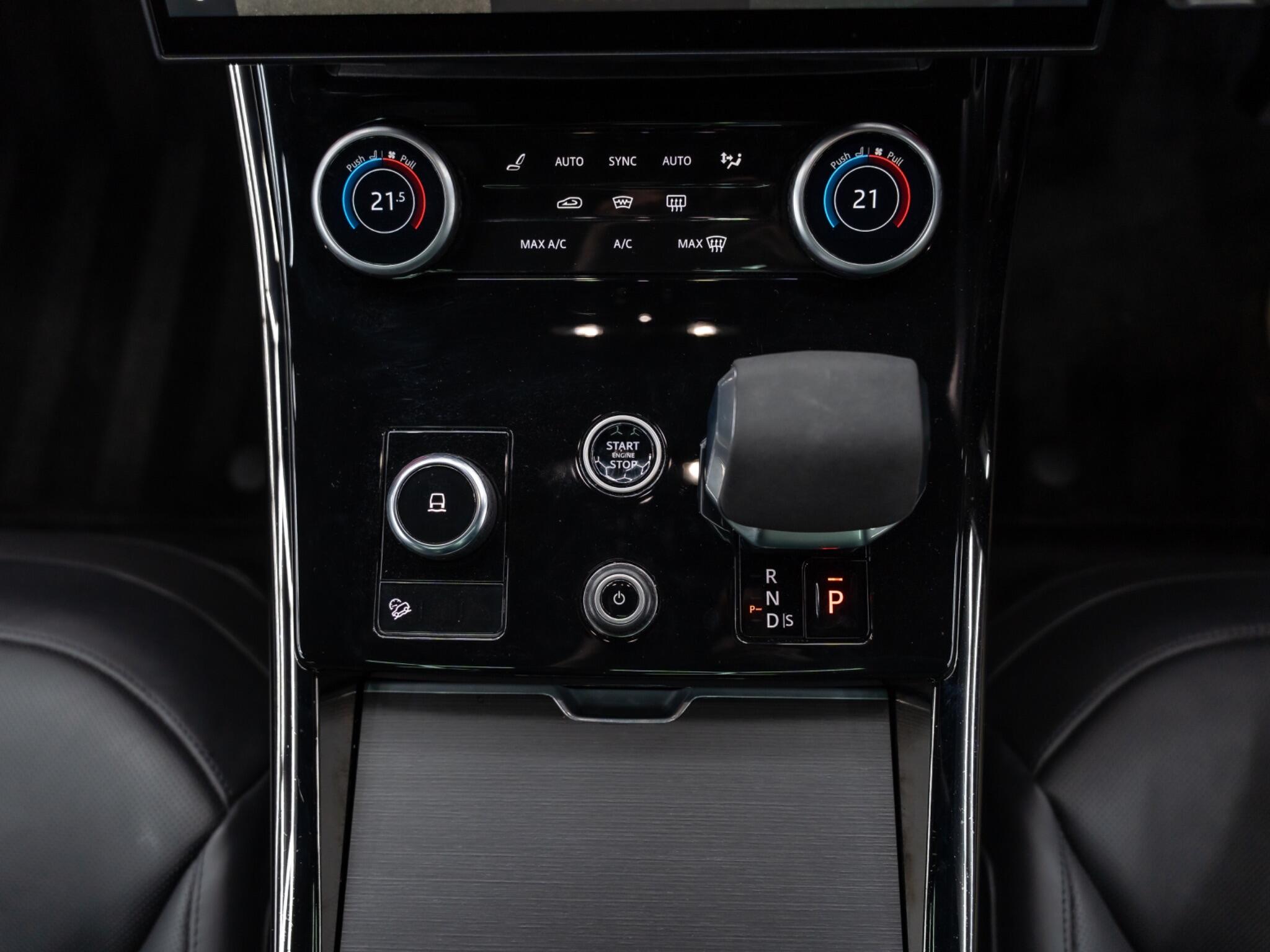 Land Rover Range Rover Sport 3.0 D300 MHEV Autobiography Auto 4WD Euro 6 (s/s) 5dr 5dr Automatic 2026