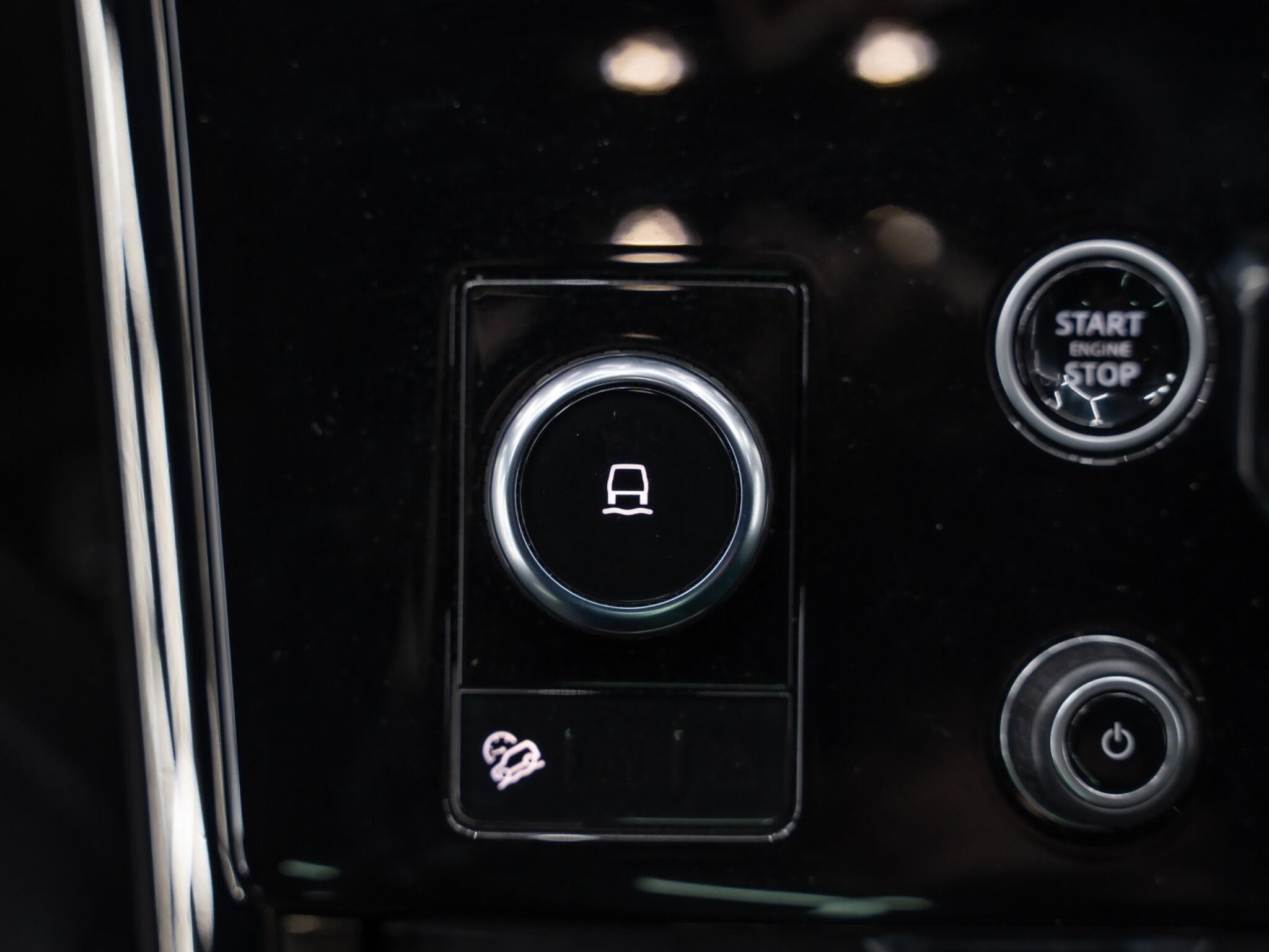 Land Rover Range Rover Sport 3.0 D300 MHEV Autobiography Auto 4WD Euro 6 (s/s) 5dr 5dr Automatic 2026