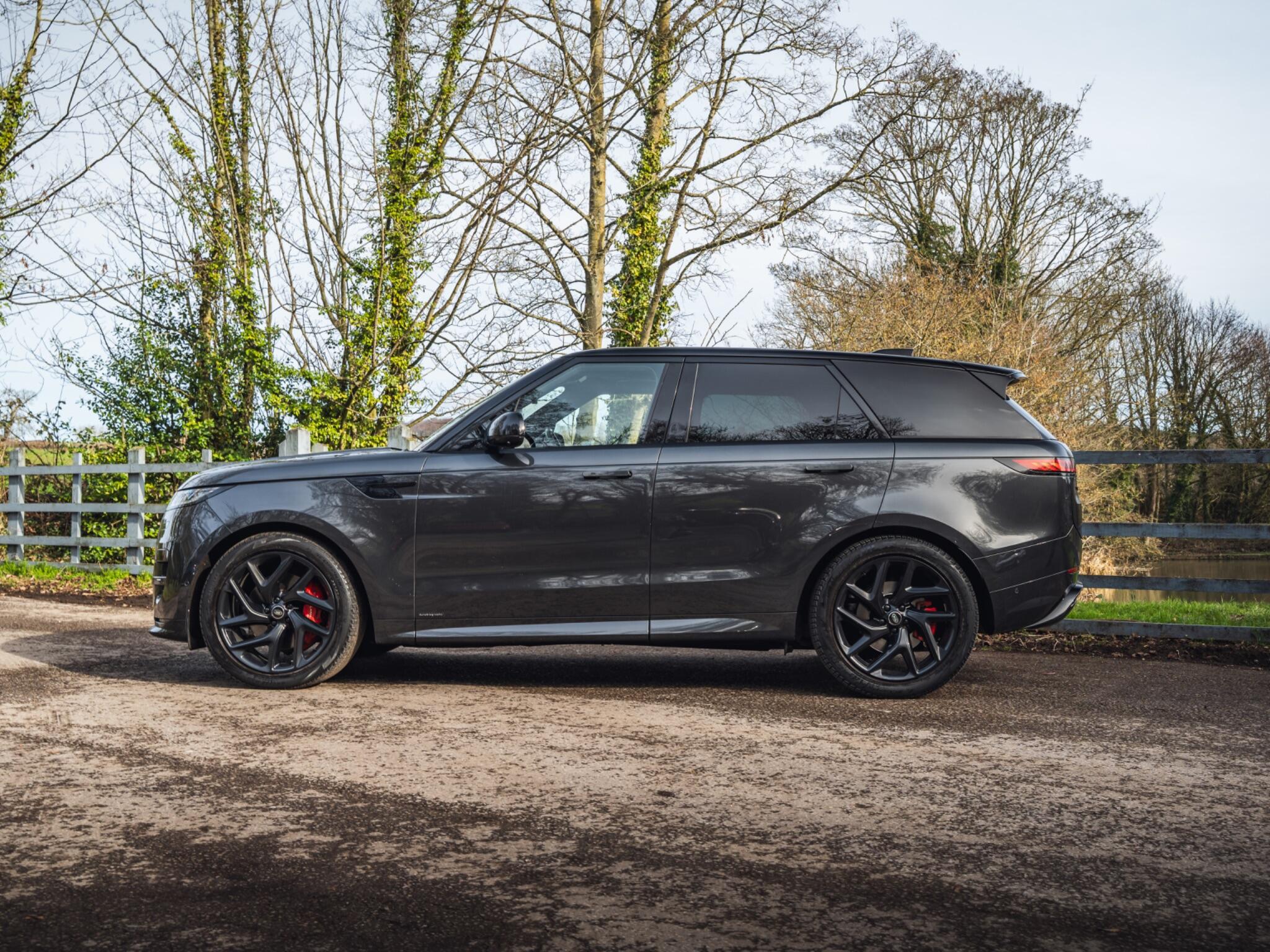 Land Rover Range Rover Sport 3.0 D300 MHEV Autobiography Auto 4WD Euro 6 (s/s) 5dr 5dr Automatic 2026