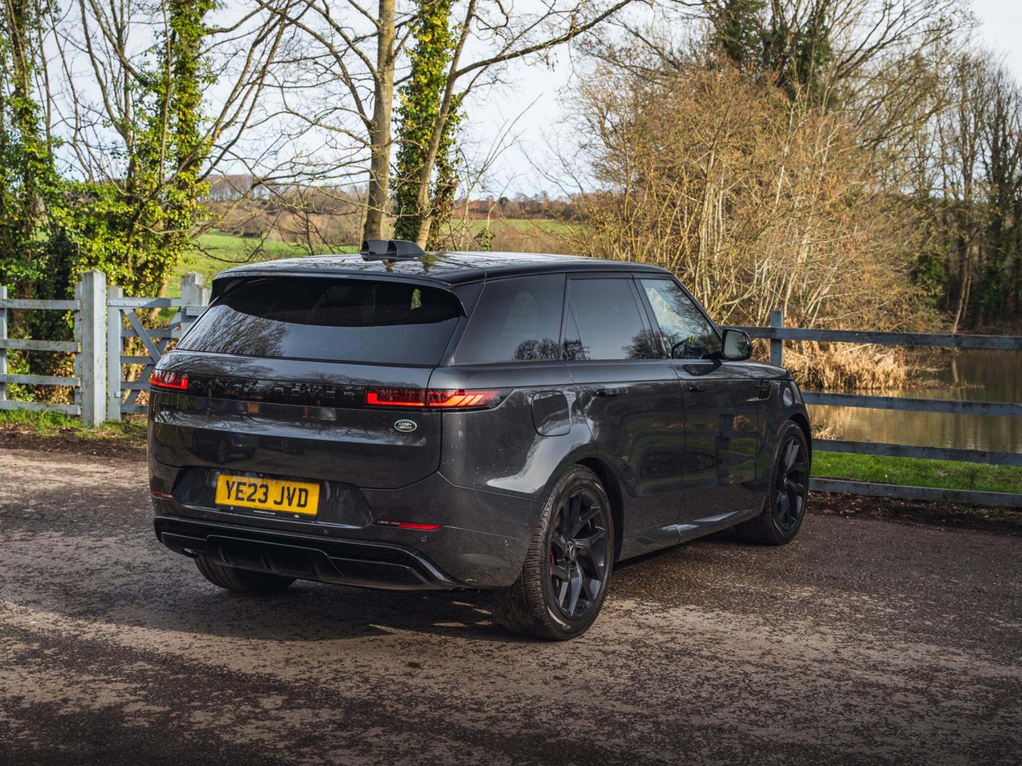 Land Rover Range Rover Sport 3.0 D300 MHEV Autobiography Auto 4WD Euro 6 (s/s) 5dr 5dr Automatic 2026