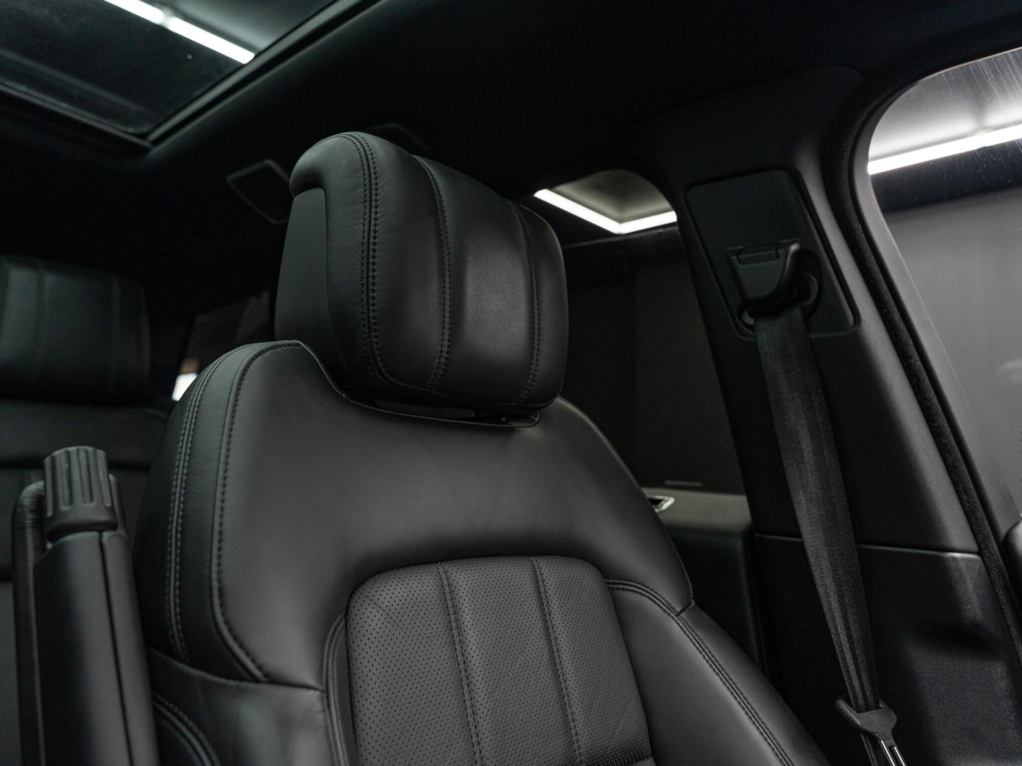 Land Rover Range Rover Sport 3.0 D300 MHEV HSE Dynamic Black Auto 4WD Euro 6 (s/s) 5dr 5dr Automatic 2025