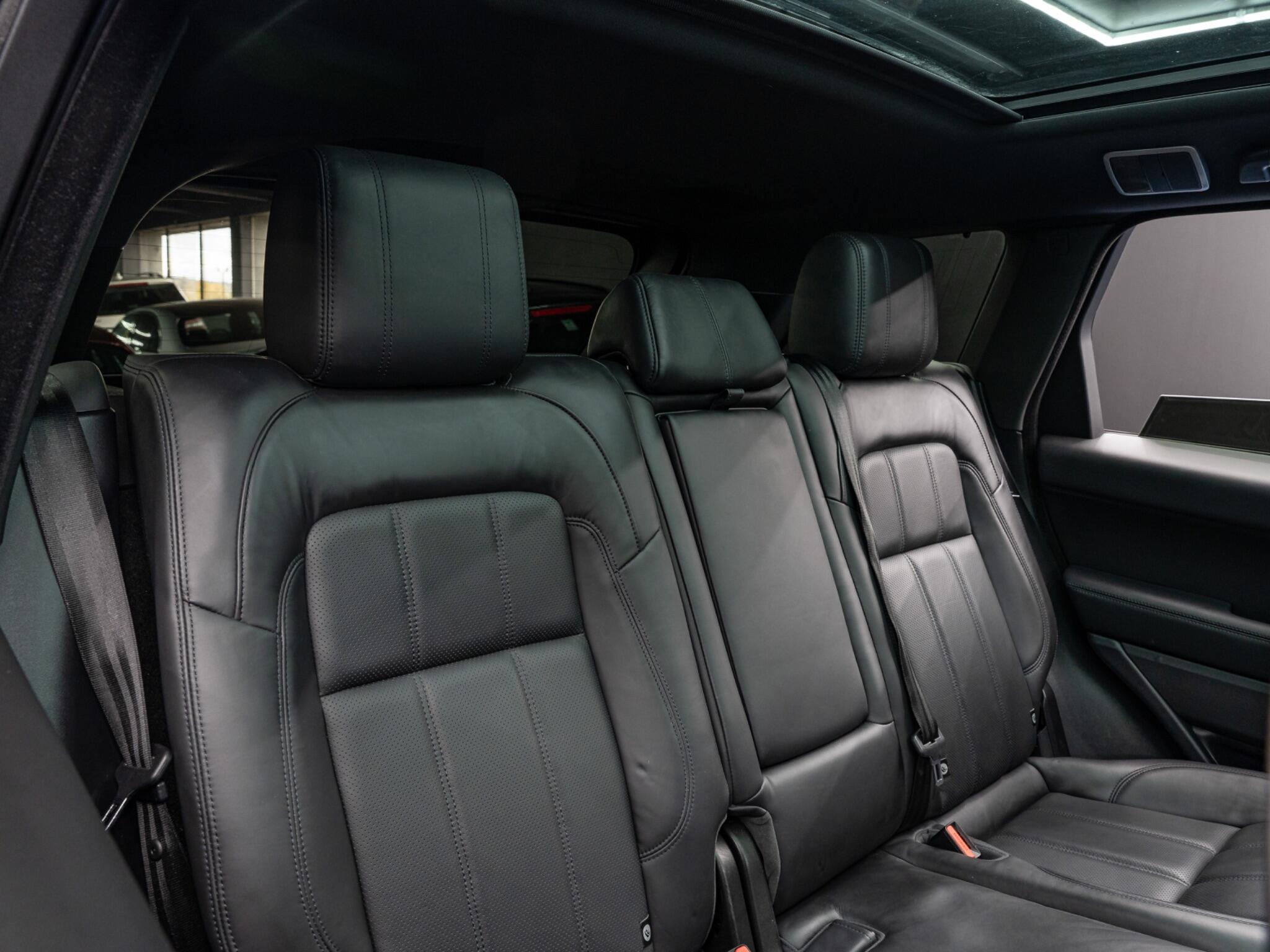 Land Rover Range Rover Sport 3.0 D300 MHEV HSE Dynamic Black Auto 4WD Euro 6 (s/s) 5dr 5dr Automatic 2025