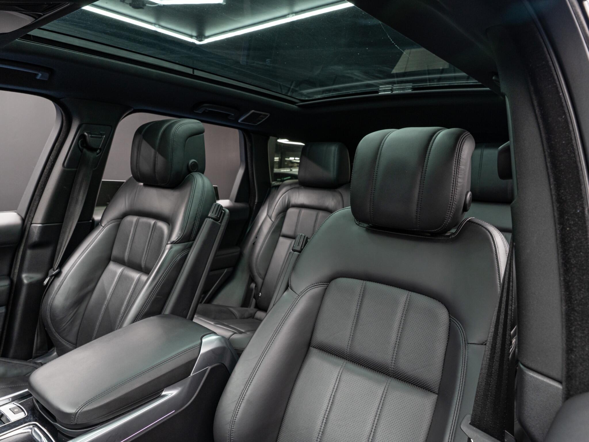 Land Rover Range Rover Sport 3.0 D300 MHEV HSE Dynamic Black Auto 4WD Euro 6 (s/s) 5dr 5dr Automatic 2025