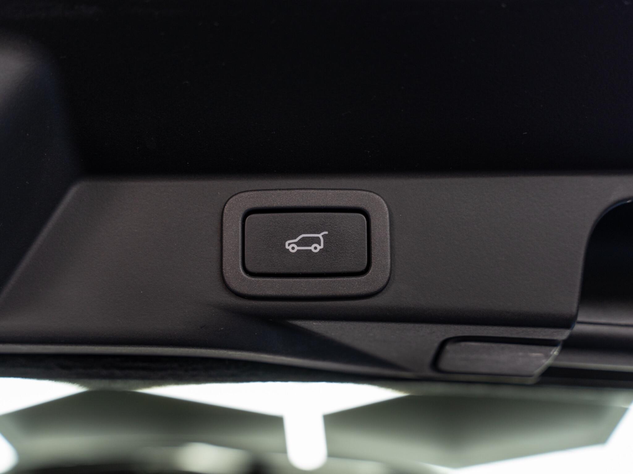 Land Rover Range Rover Sport 3.0 D300 MHEV HSE Dynamic Black Auto 4WD Euro 6 (s/s) 5dr 5dr Automatic 2025