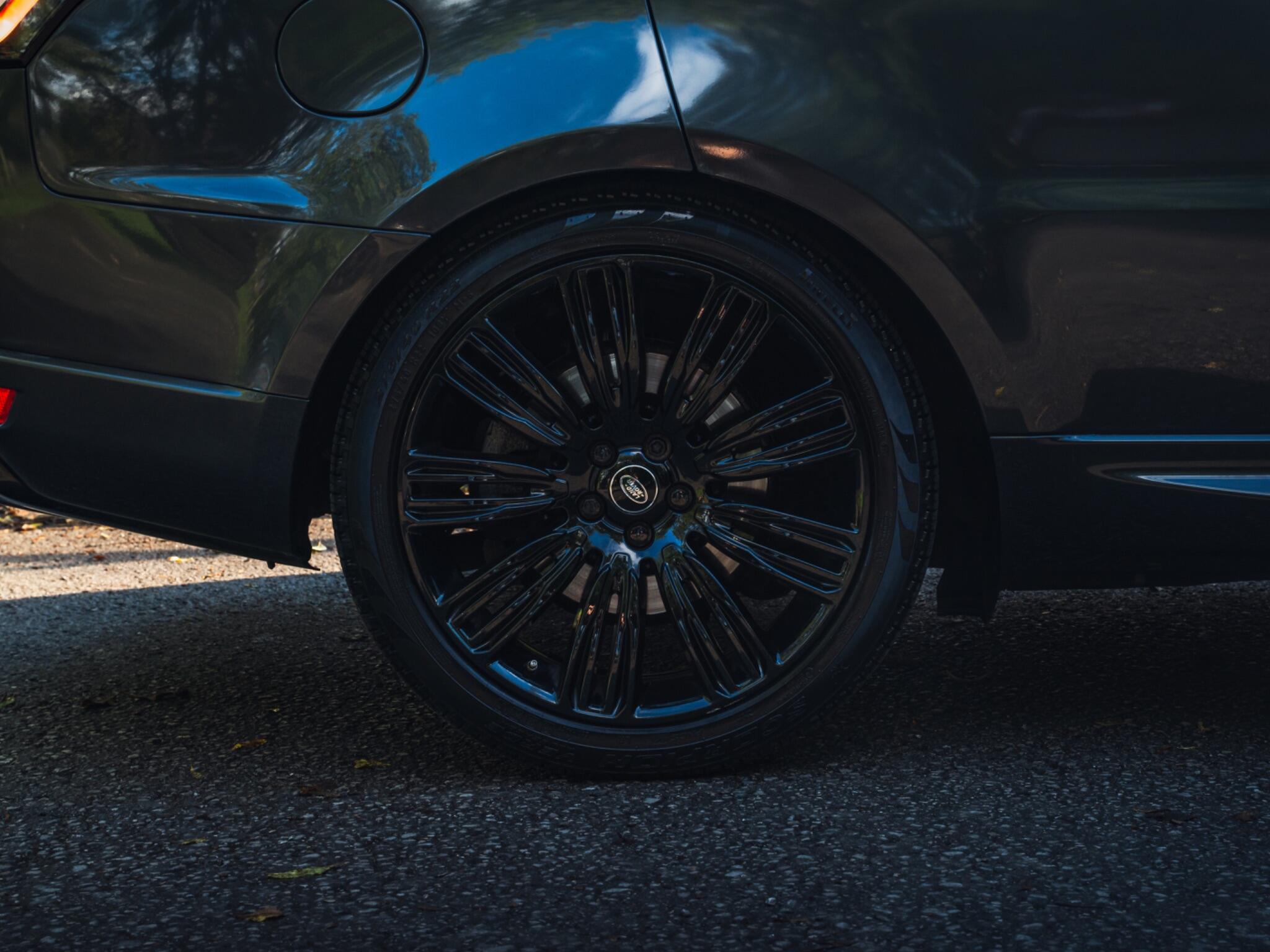 Land Rover Range Rover Sport 3.0 D300 MHEV HSE Dynamic Black Auto 4WD Euro 6 (s/s) 5dr 5dr Automatic 2025